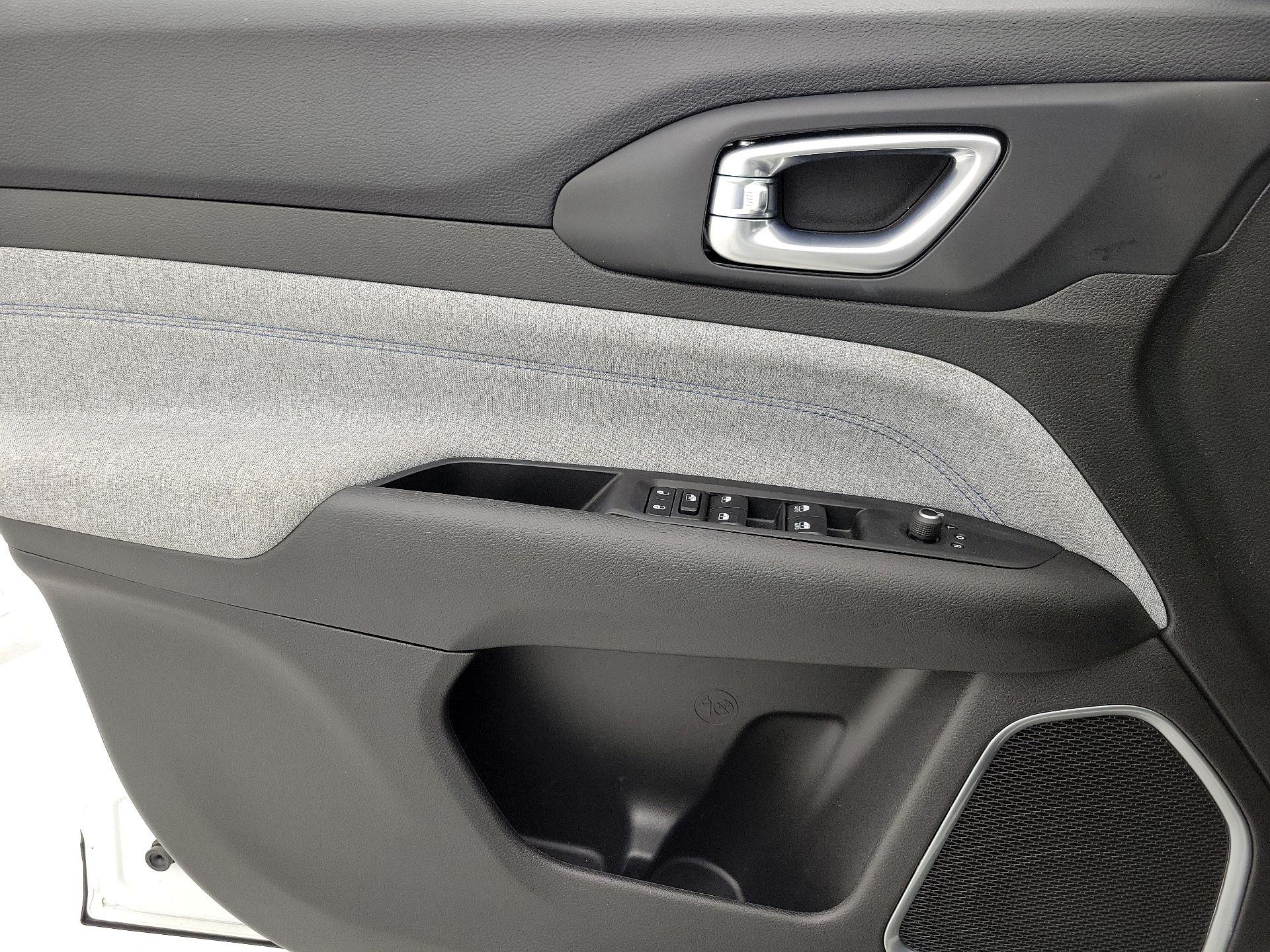 Thumbnail: 2024 Jeep Compass - 12