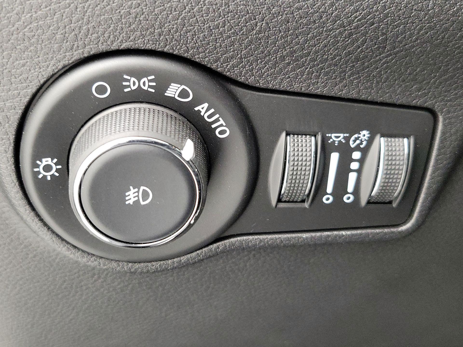 Thumbnail: 2024 Jeep Compass - 13