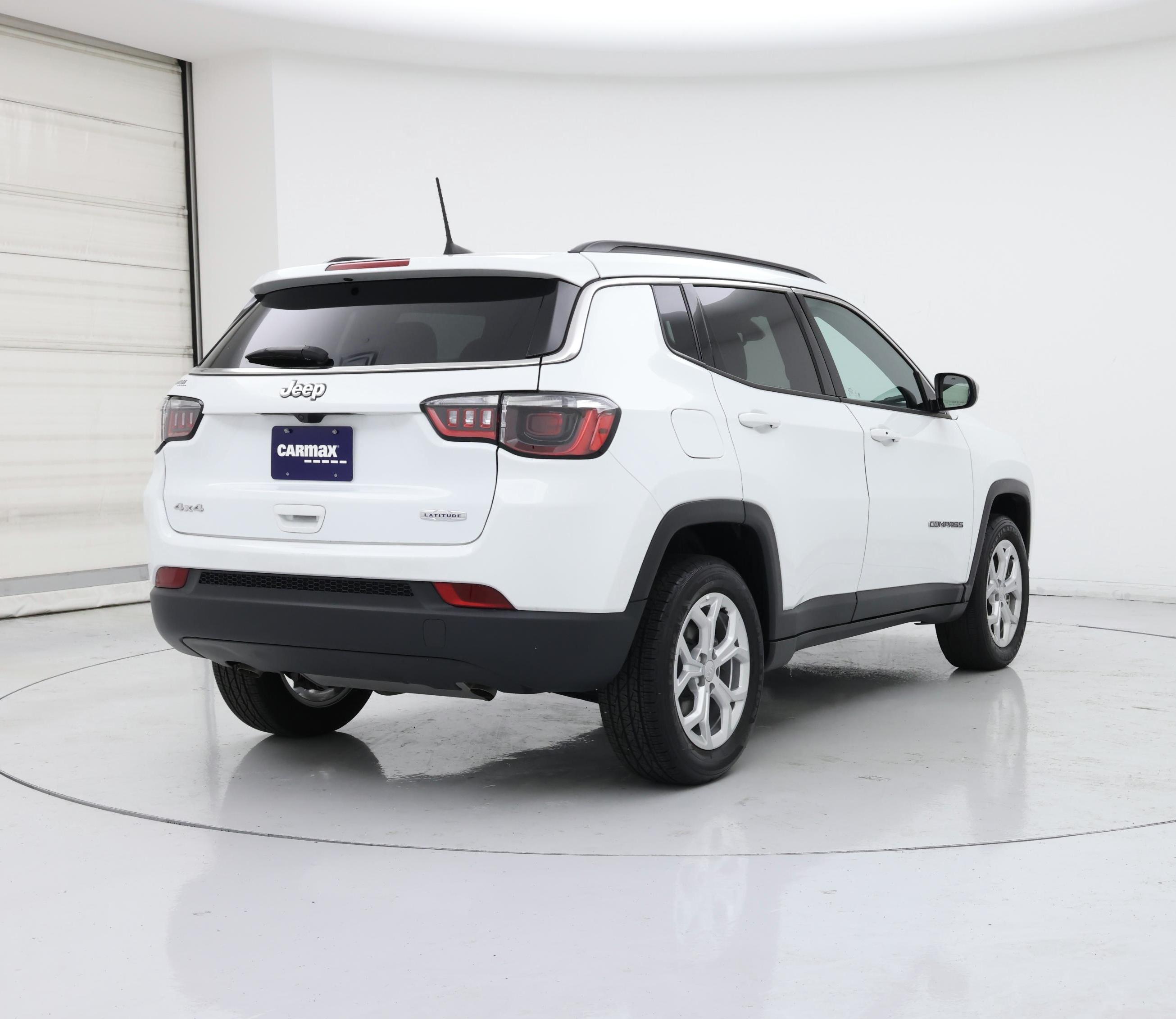 Thumbnail: 2024 Jeep Compass - 8