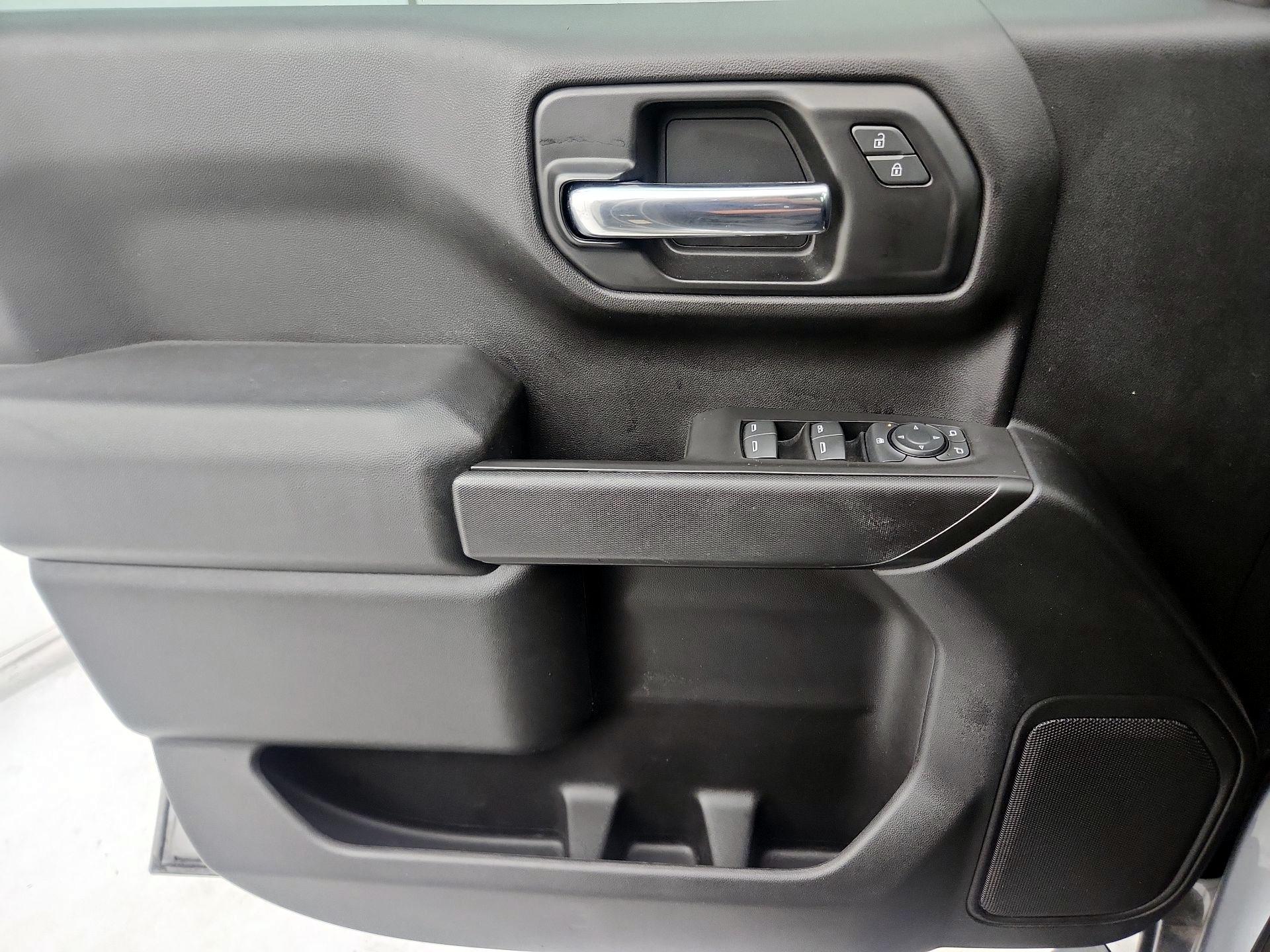 Thumbnail: 2020 Chevrolet Silverado 1500 - 12