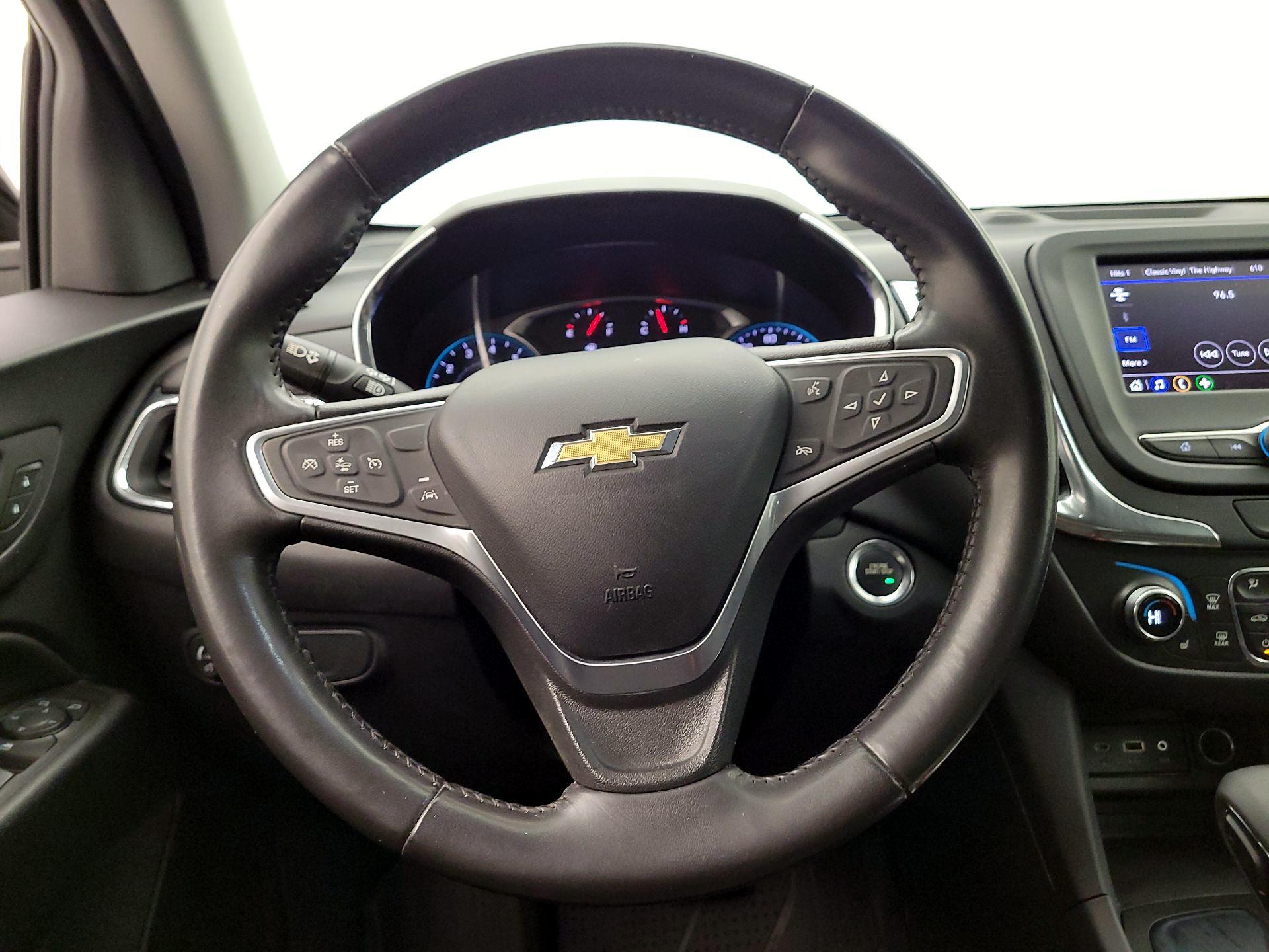 Thumbnail: 2022 Chevrolet Equinox - 10