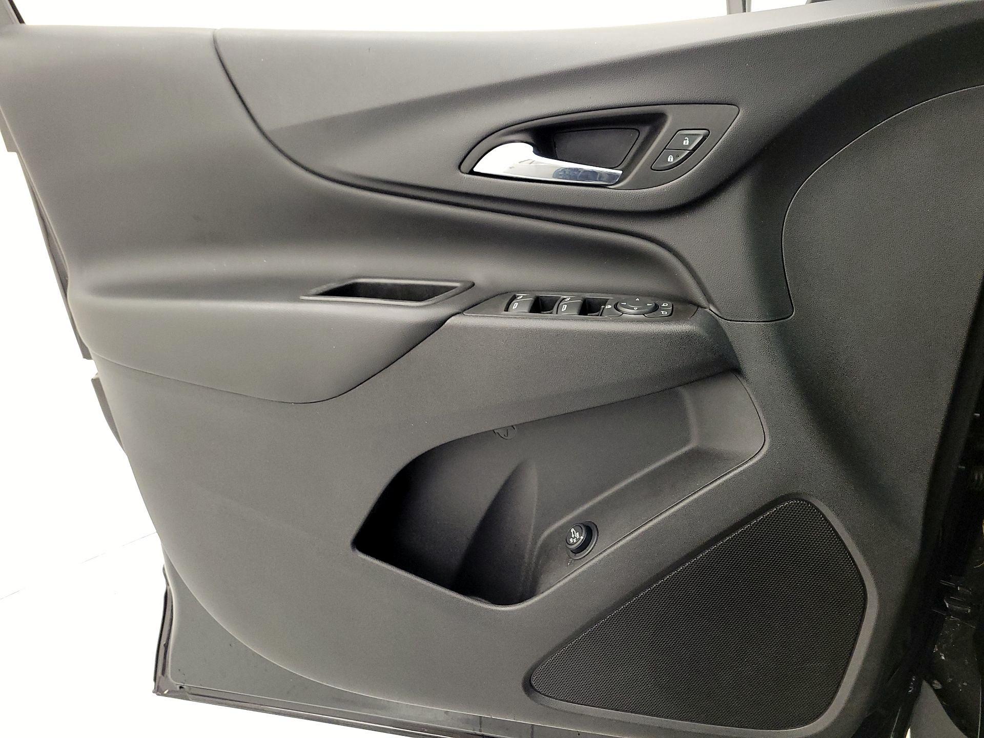 Thumbnail: 2022 Chevrolet Equinox - 12