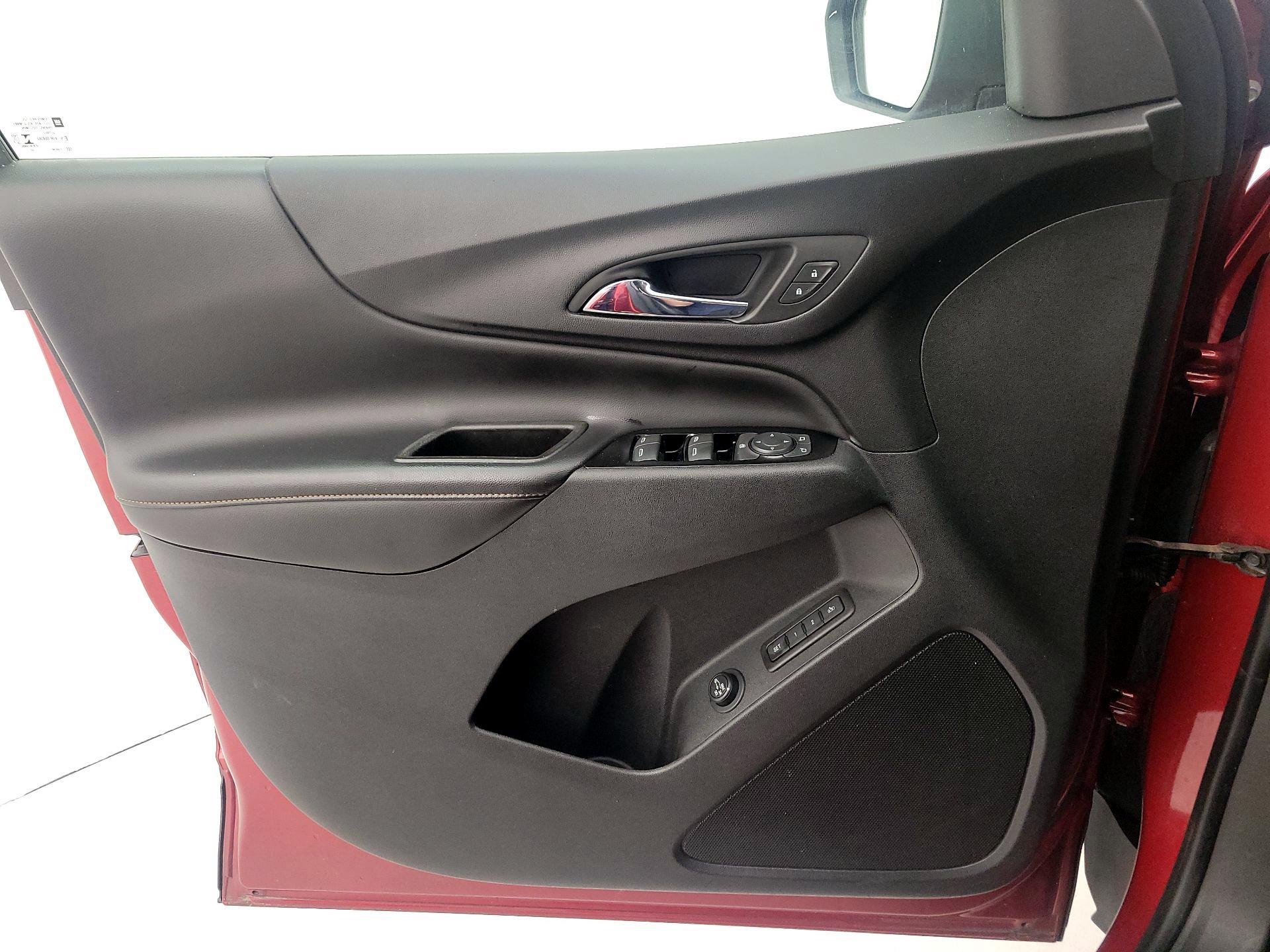 Thumbnail: 2023 Chevrolet Equinox - 12