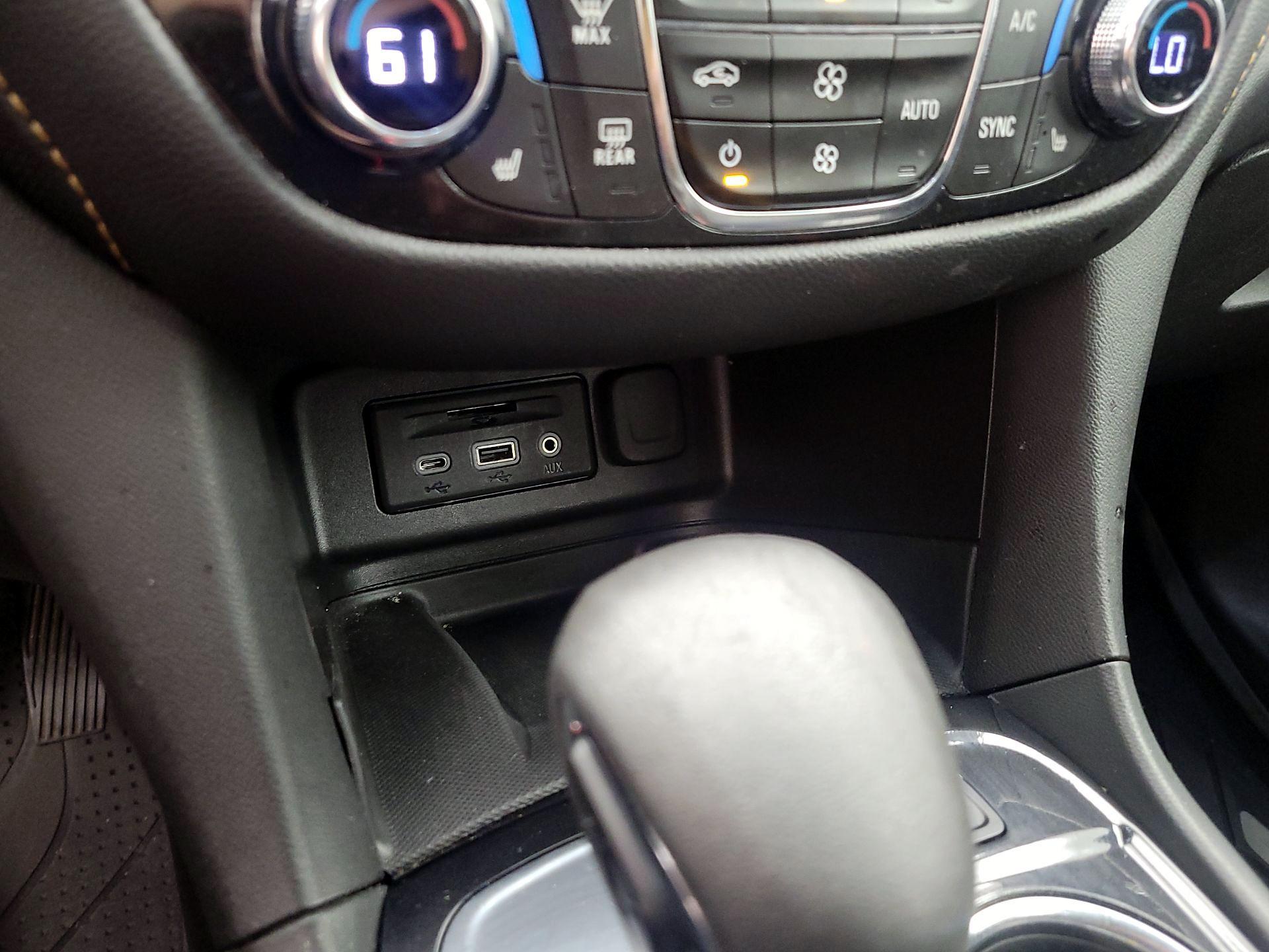 Thumbnail: 2023 Chevrolet Equinox - 18