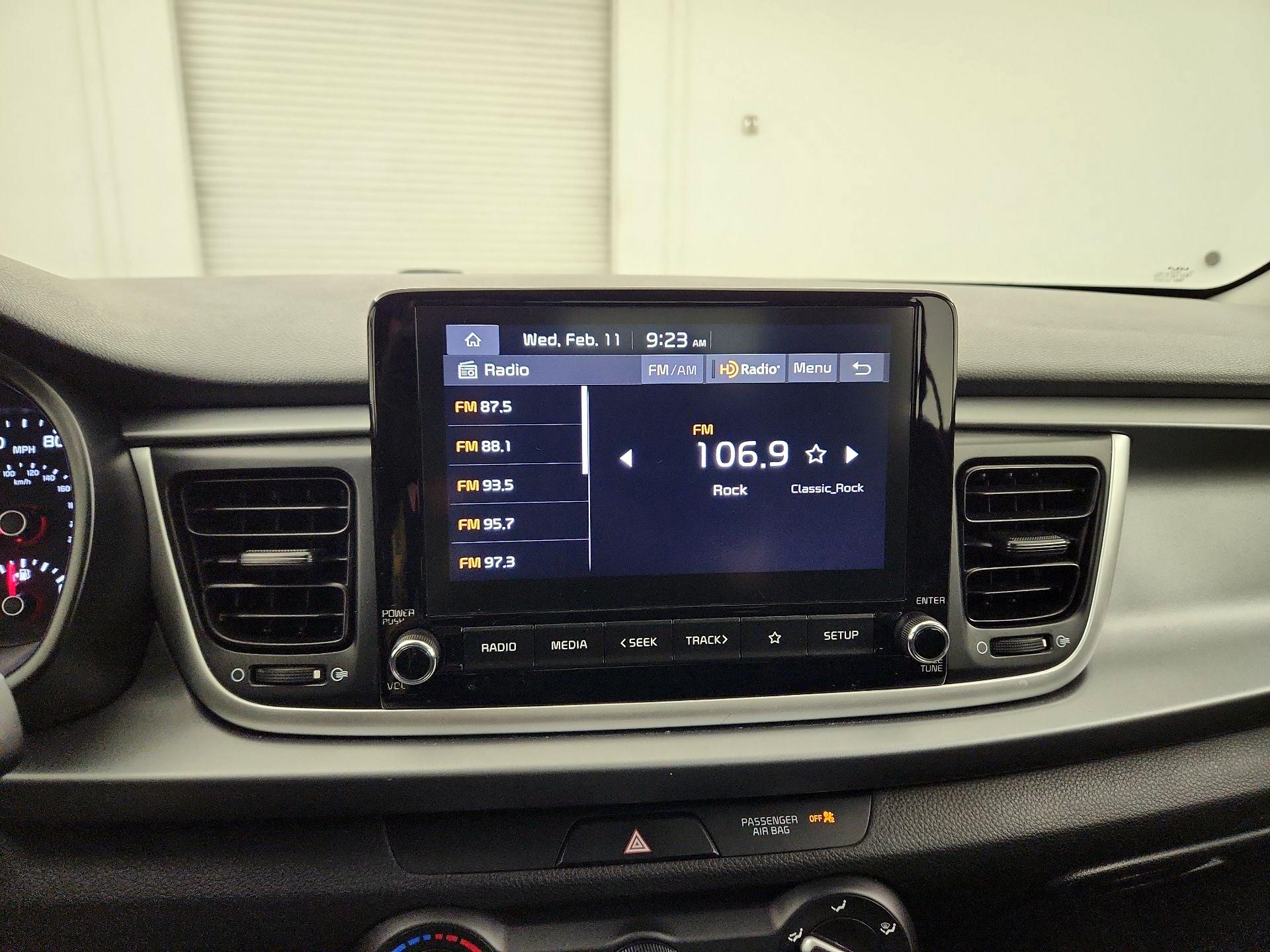 Thumbnail: 2023 Kia Rio - 13