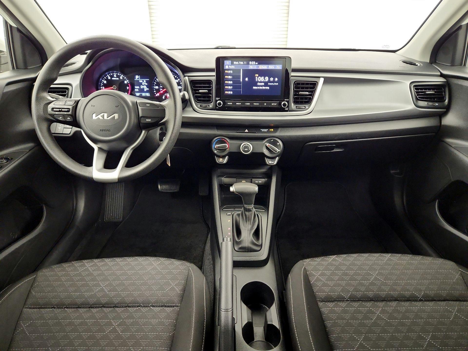 Thumbnail: 2023 Kia Rio - 8