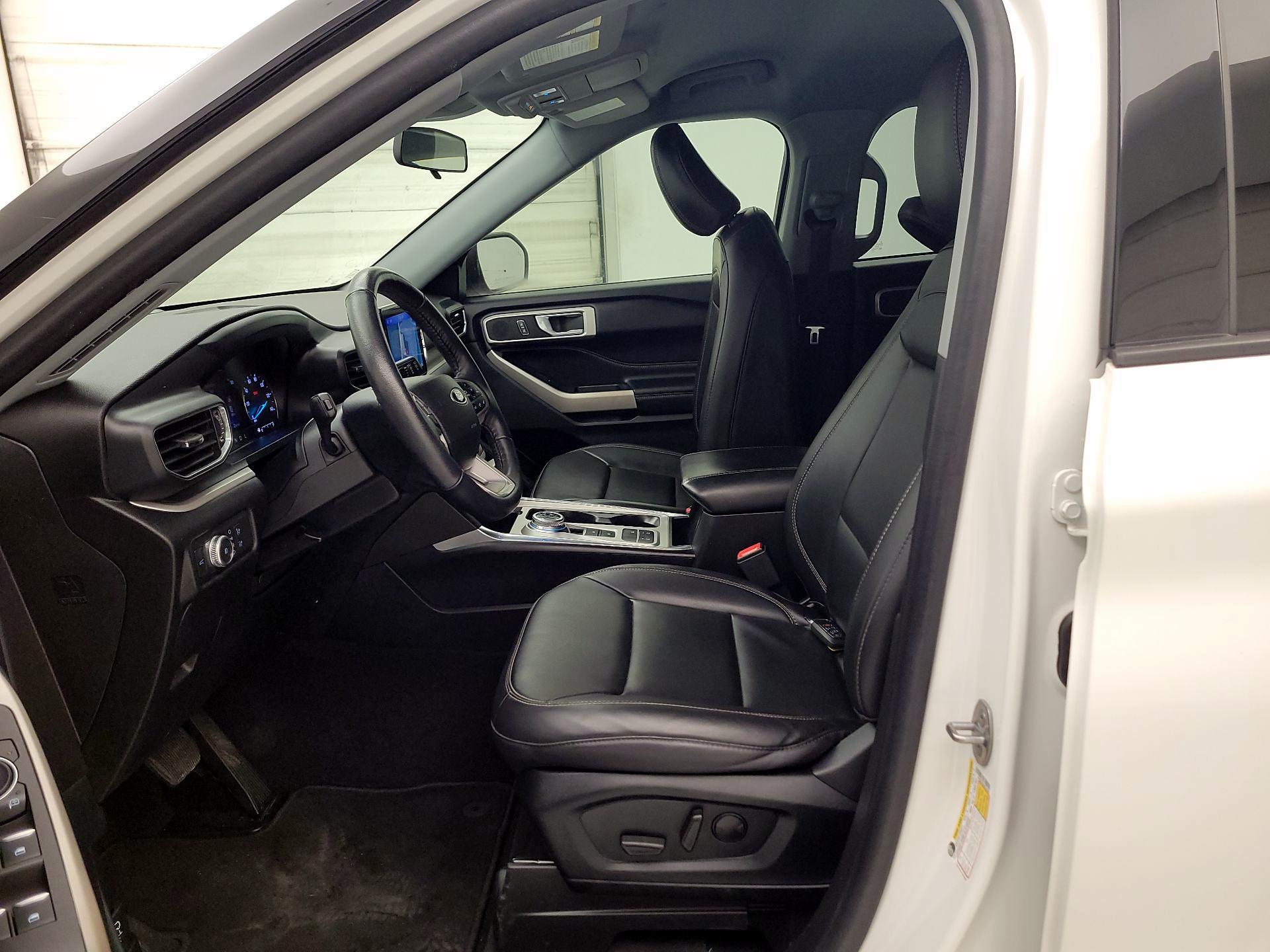 Thumbnail: 2022 Ford Explorer - 11