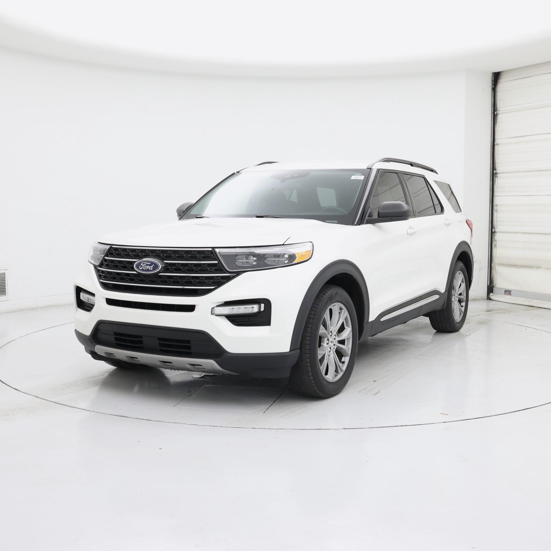 Thumbnail: 2022 Ford Explorer - 4