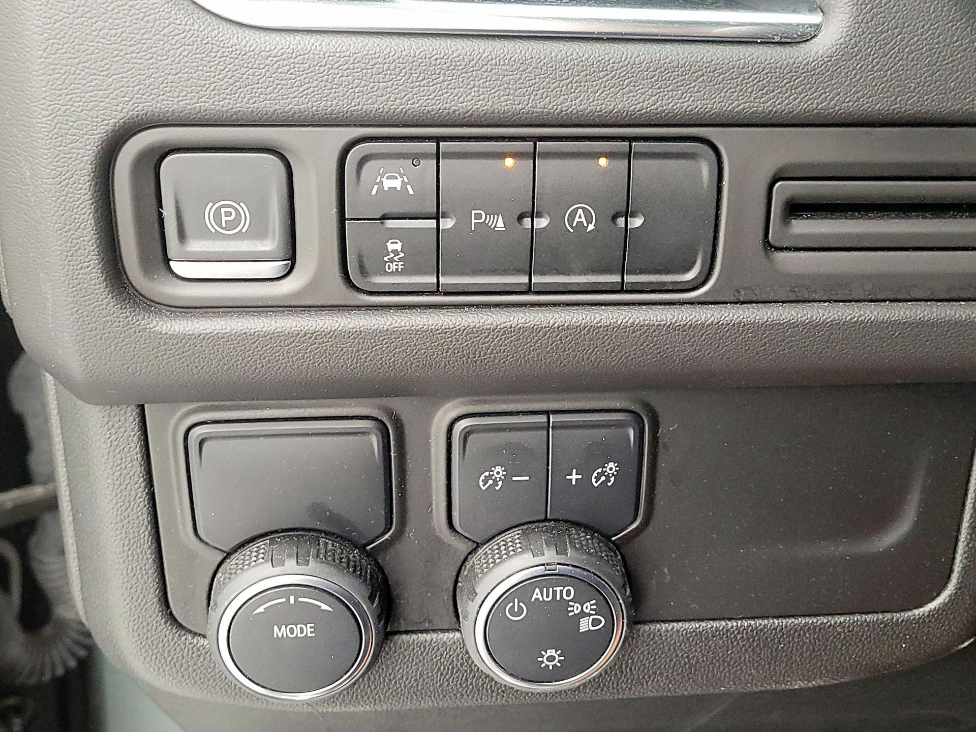 Thumbnail: 2024 Chevrolet Tahoe - 13