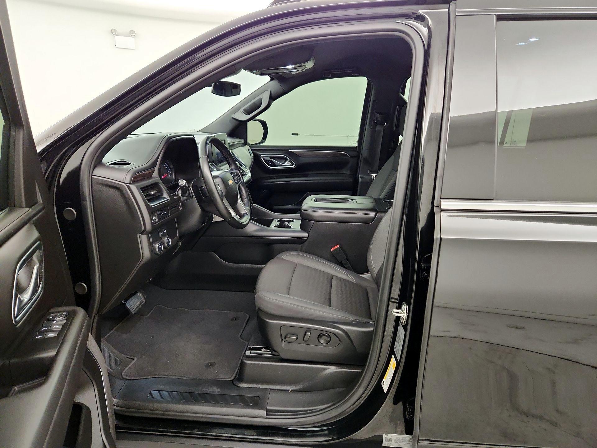 Thumbnail: 2024 Chevrolet Suburban - 9