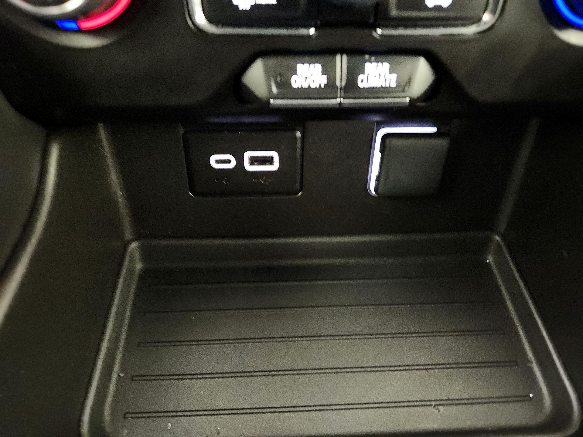 Thumbnail: 2024 Chevrolet Suburban - 16