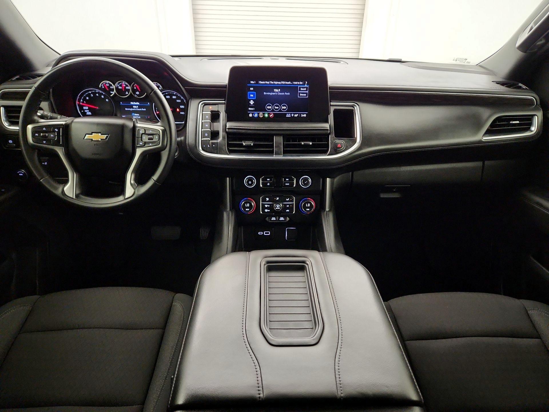 Thumbnail: 2024 Chevrolet Suburban - 8