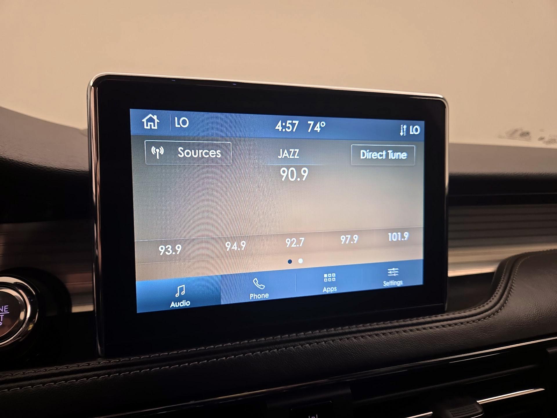 Thumbnail: 2021 Lincoln Corsair - 15