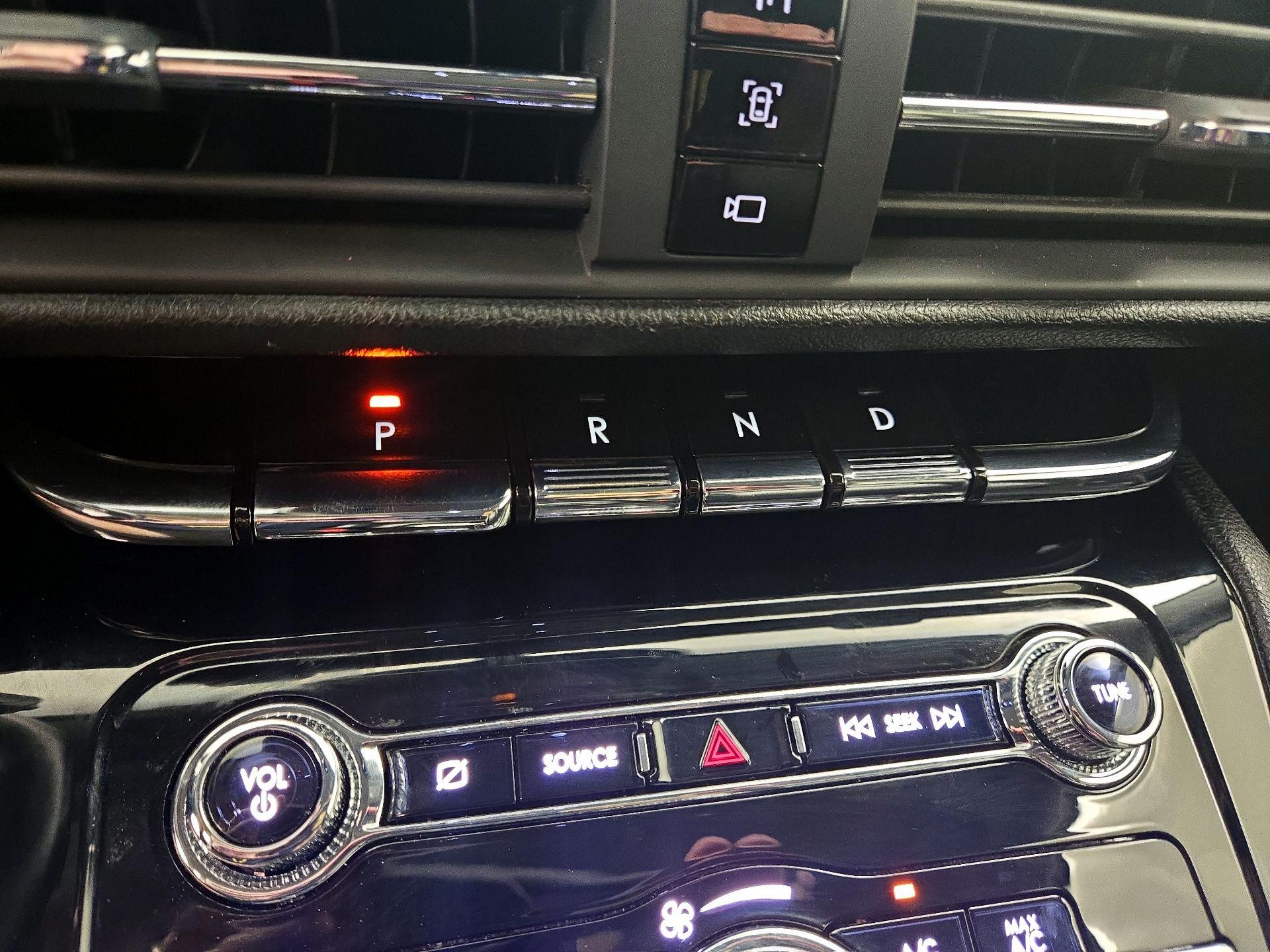 Thumbnail: 2021 Lincoln Corsair - 17