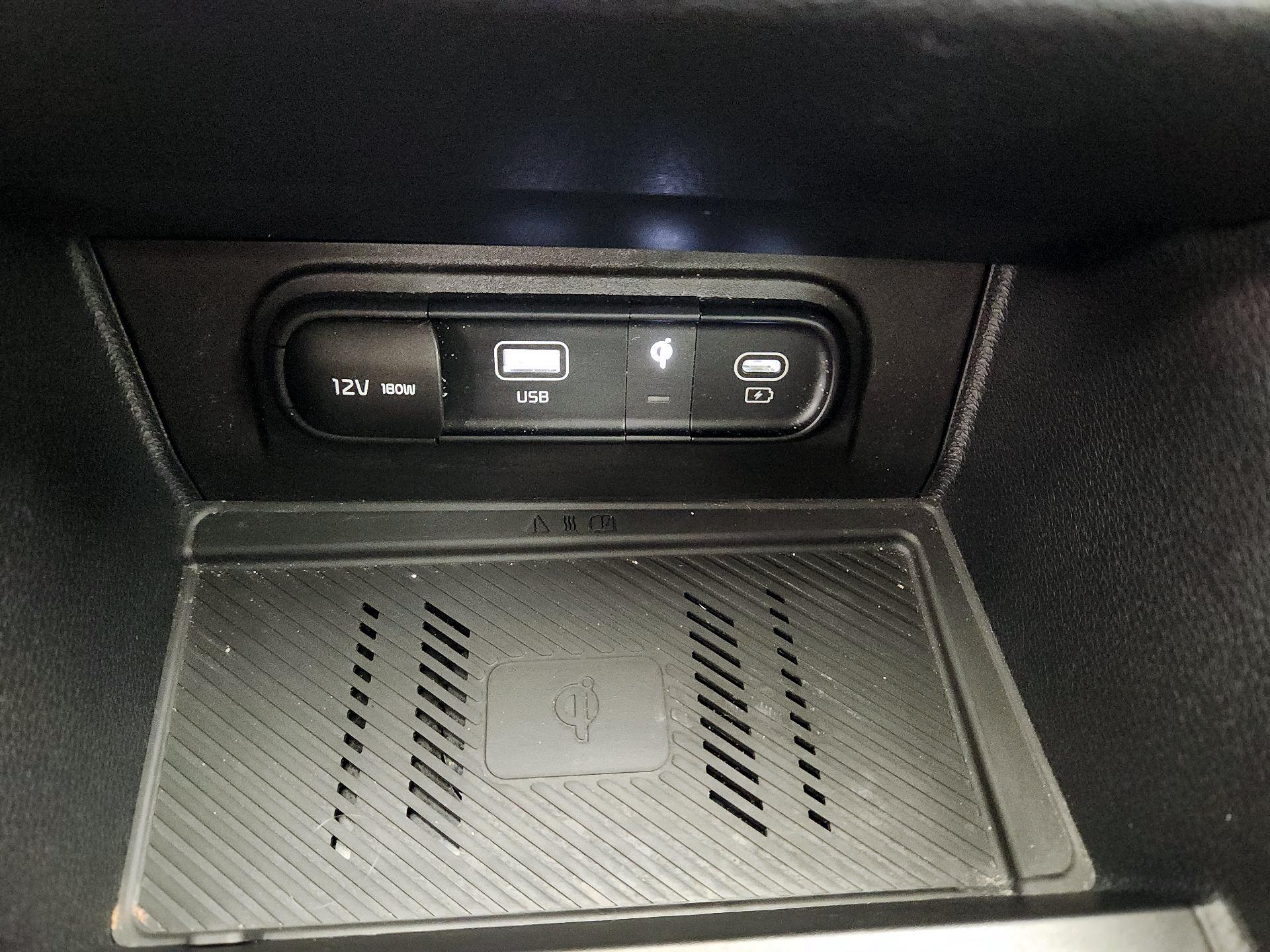 Thumbnail: 2023 Kia Sportage - 19