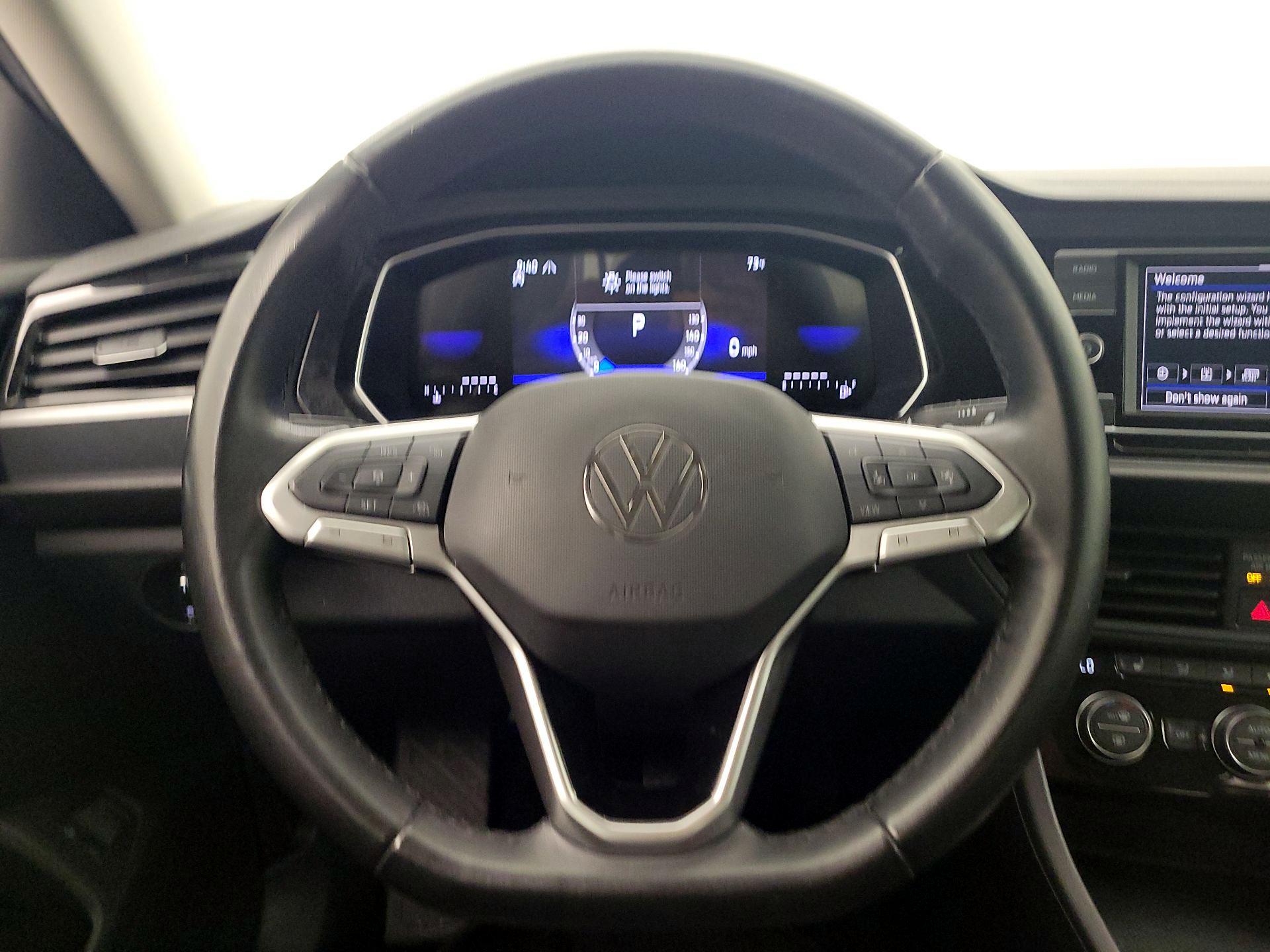 Thumbnail: 2024 Volkswagen Jetta - 10