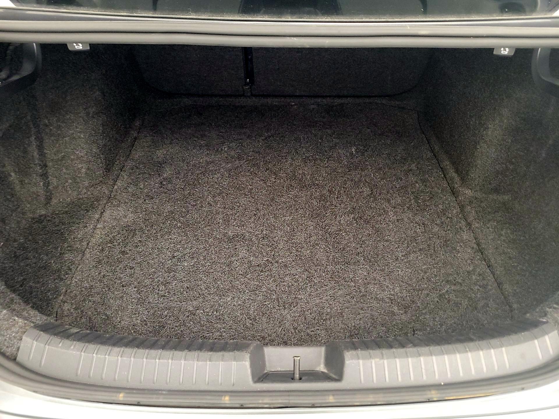 Thumbnail: 2024 Volkswagen Jetta - 20