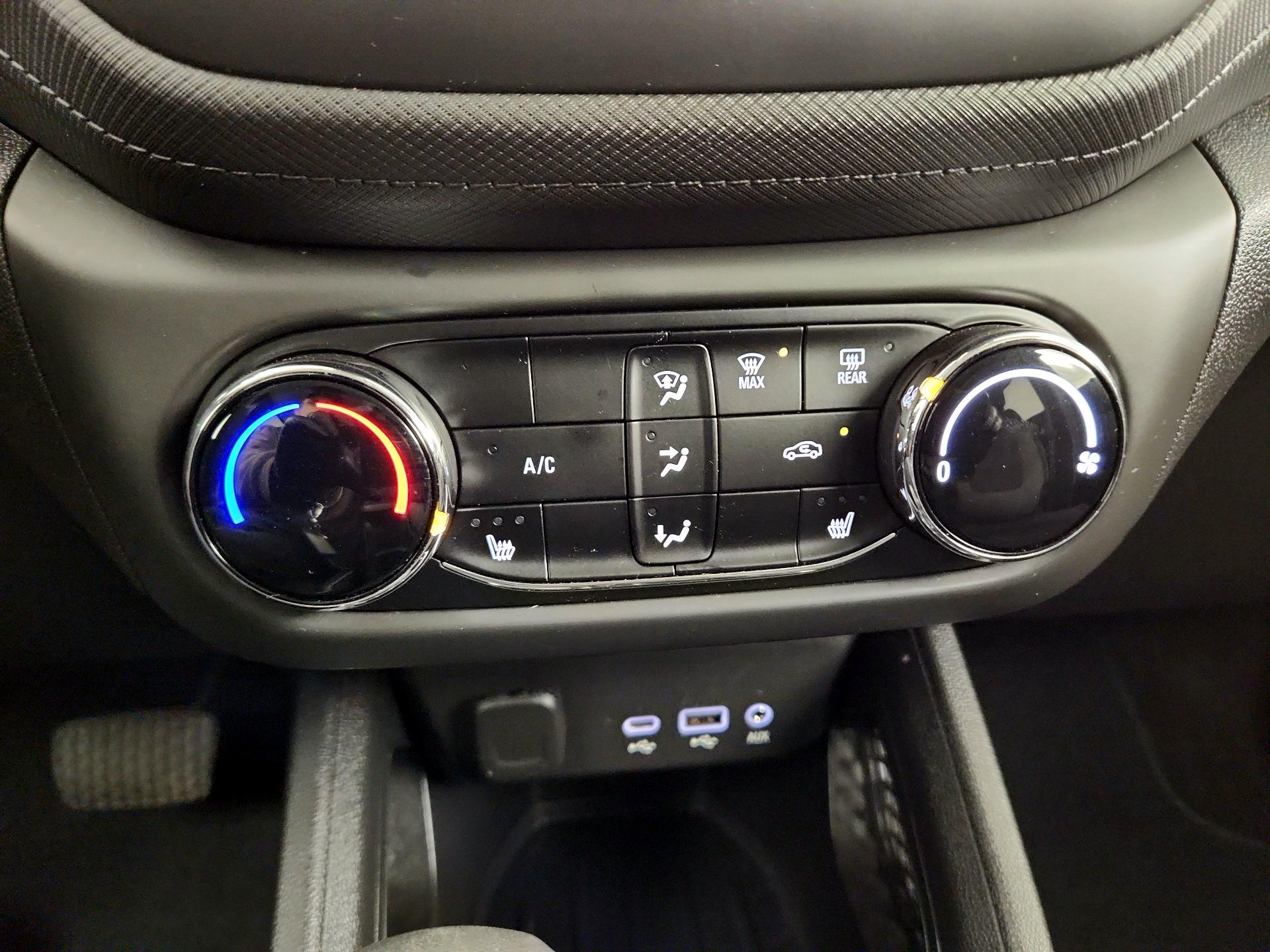 Thumbnail: 2021 Chevrolet TrailBlazer - 14