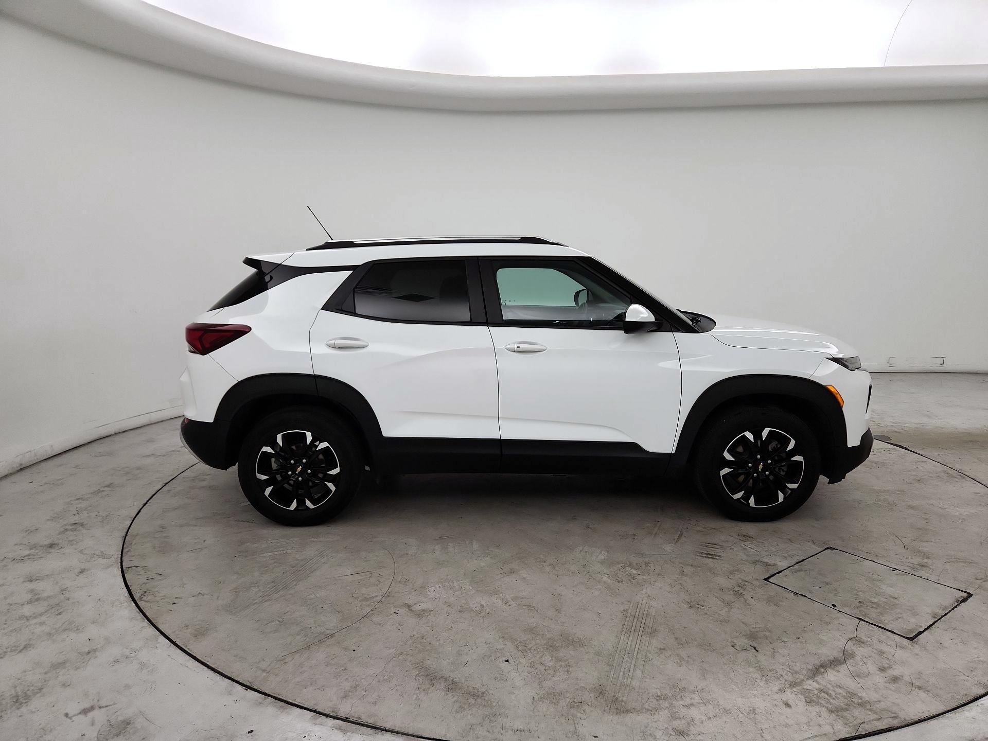 Thumbnail: 2021 Chevrolet TrailBlazer - 4