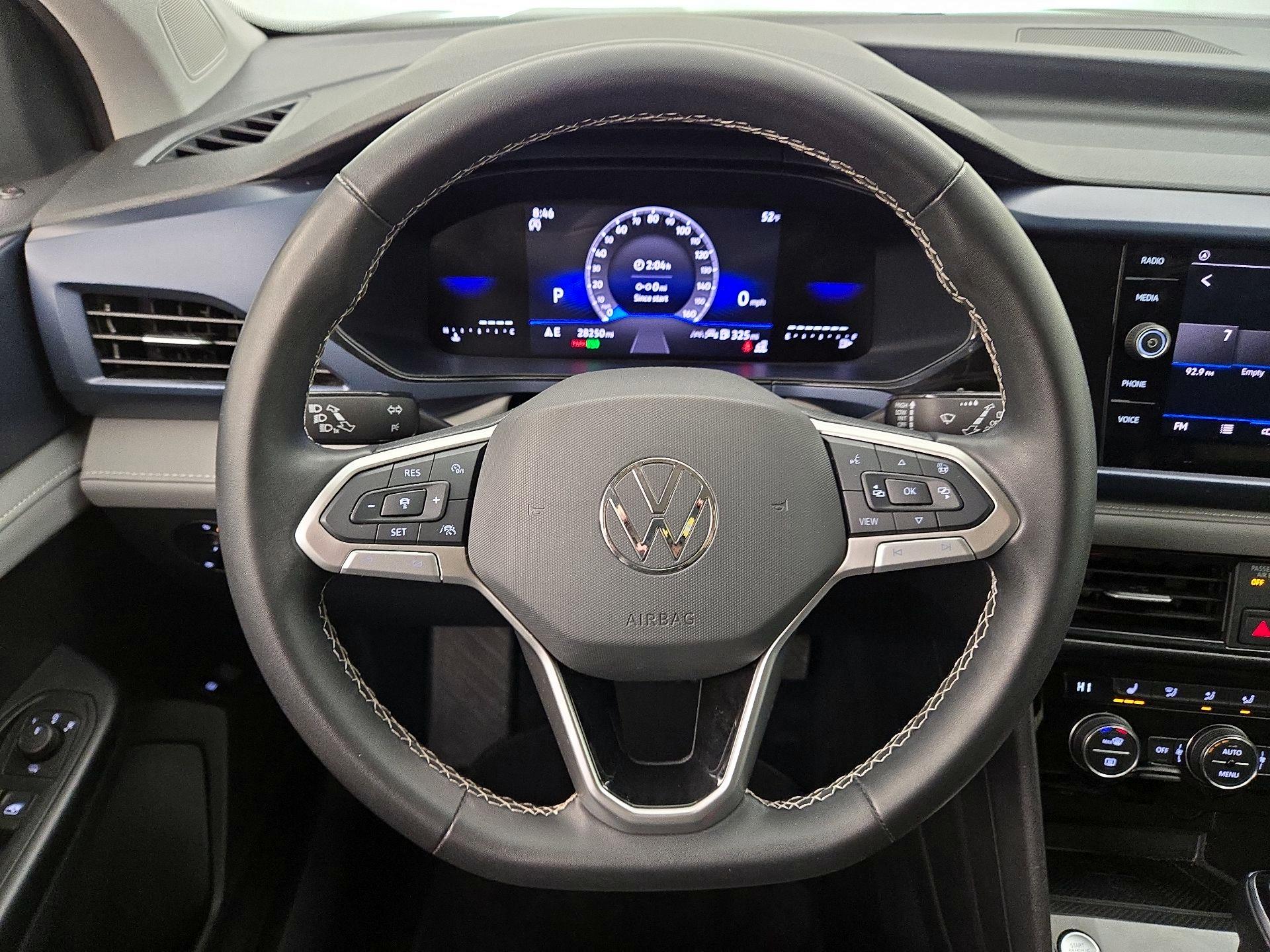 Thumbnail: 2024 Volkswagen Taos - 10