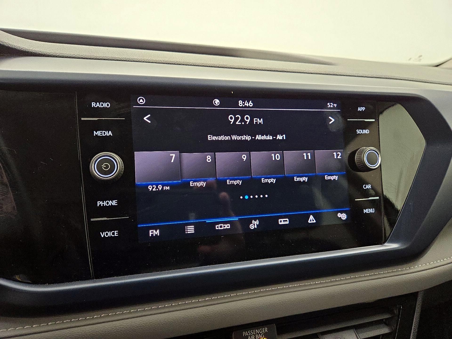 Thumbnail: 2024 Volkswagen Taos - 15