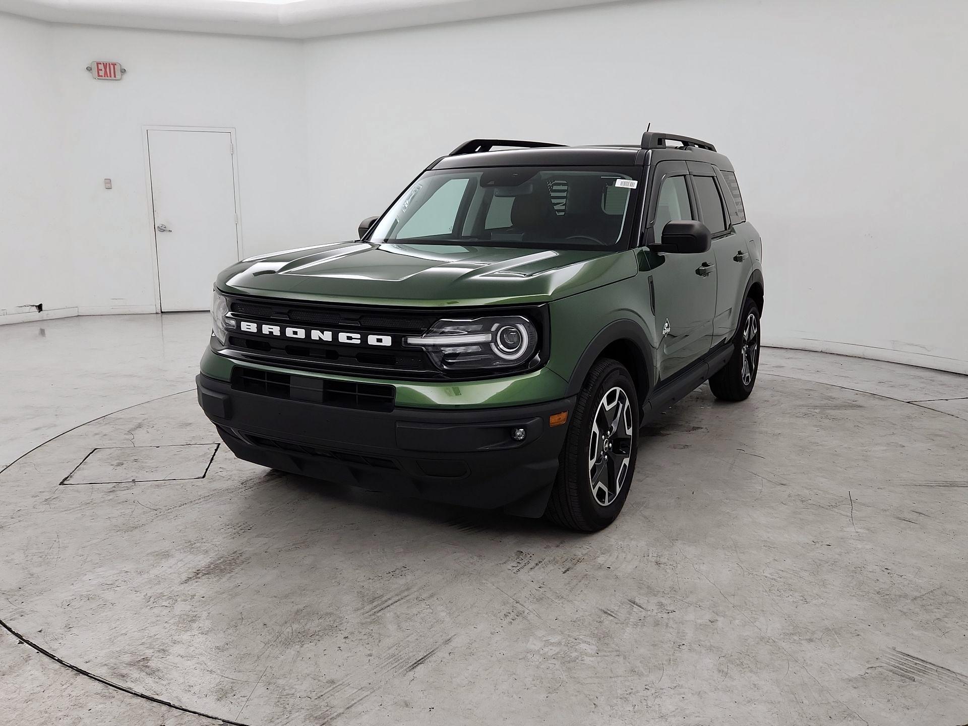 Thumbnail: 2023 Ford Bronco Sport - 3