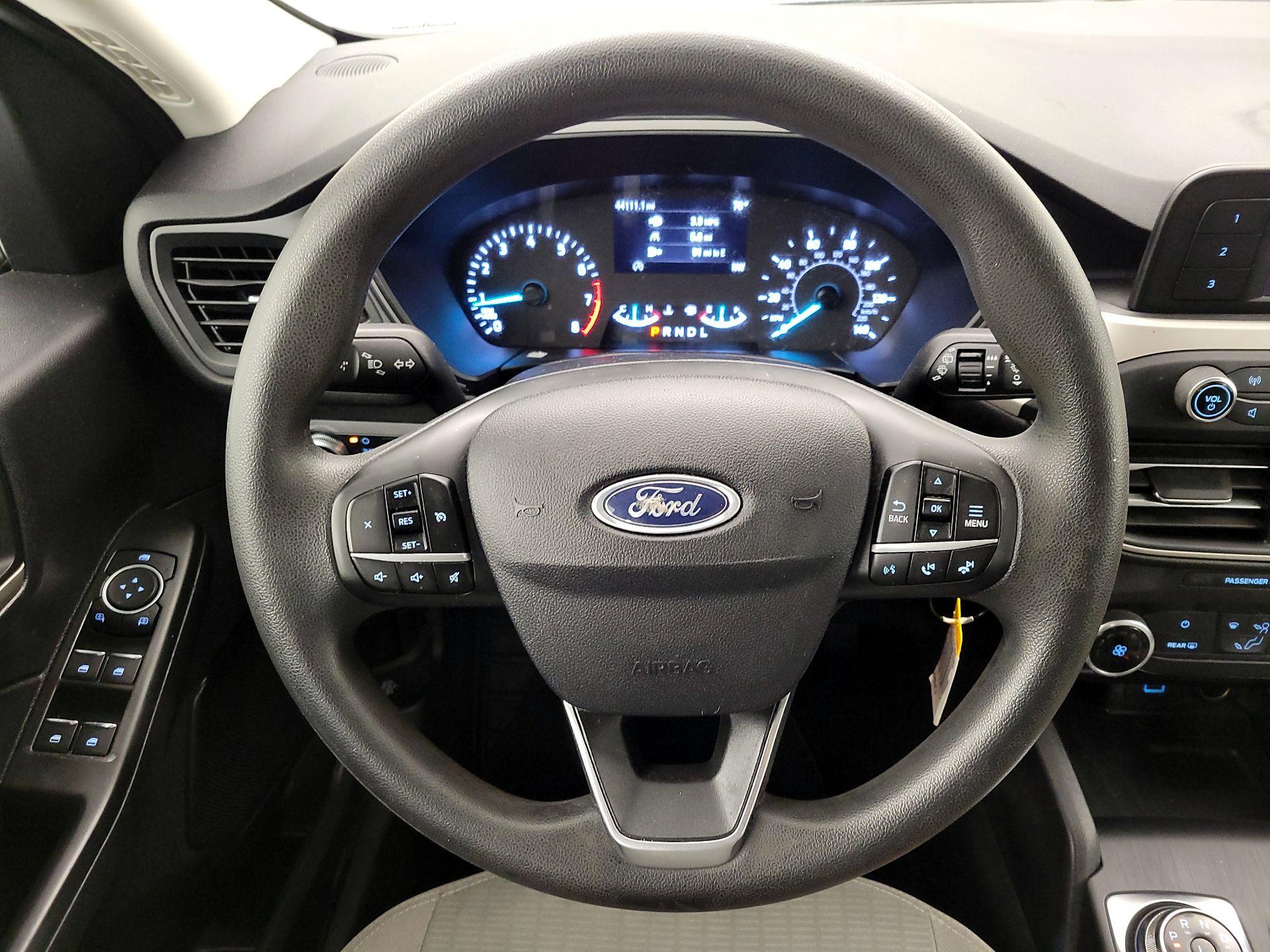 Thumbnail: 2022 Ford Escape - 10