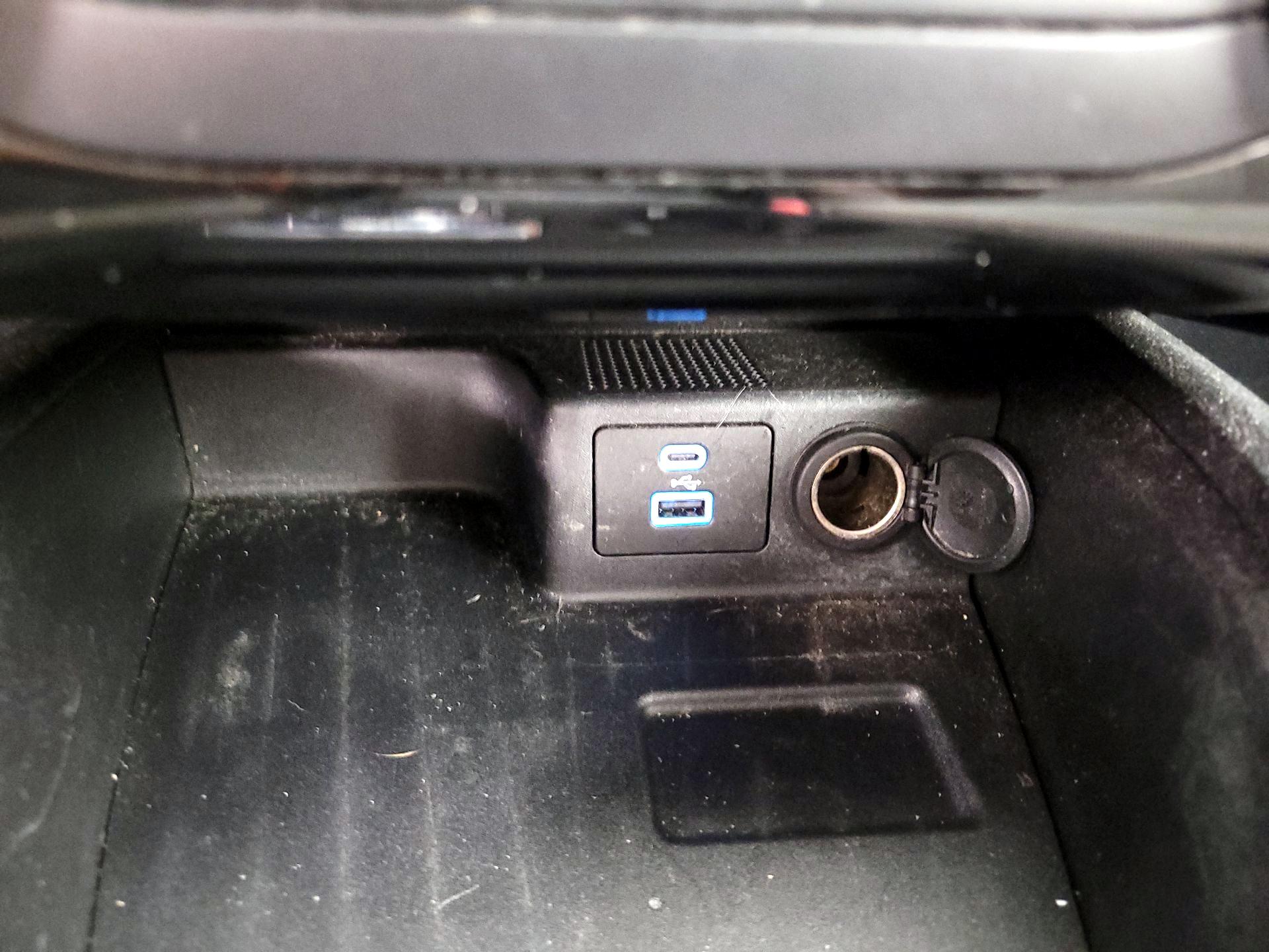 Thumbnail: 2022 Ford Escape - 18