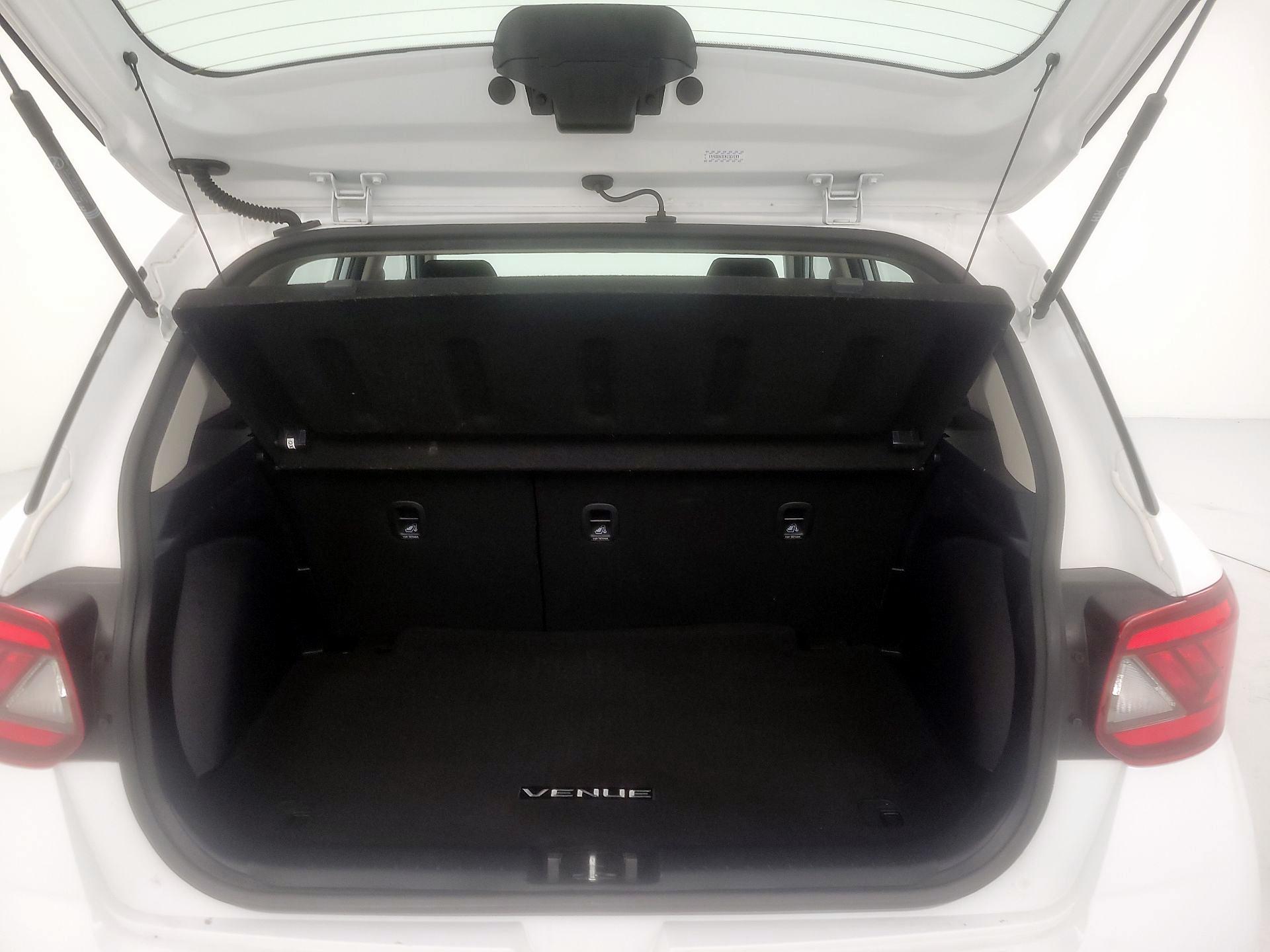 Thumbnail: 2022 Hyundai Venue - 20