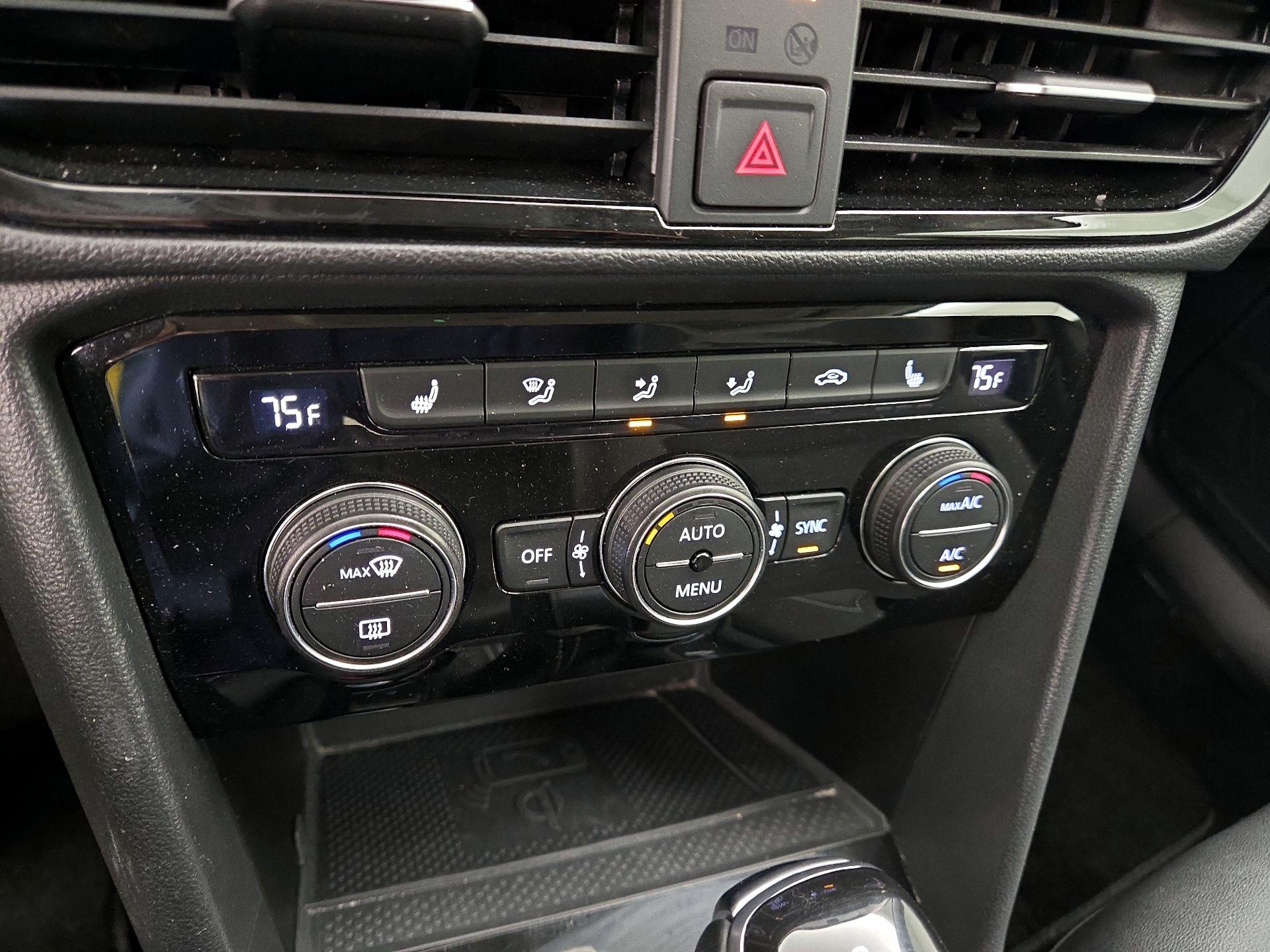 Thumbnail: 2024 Volkswagen Taos - 16