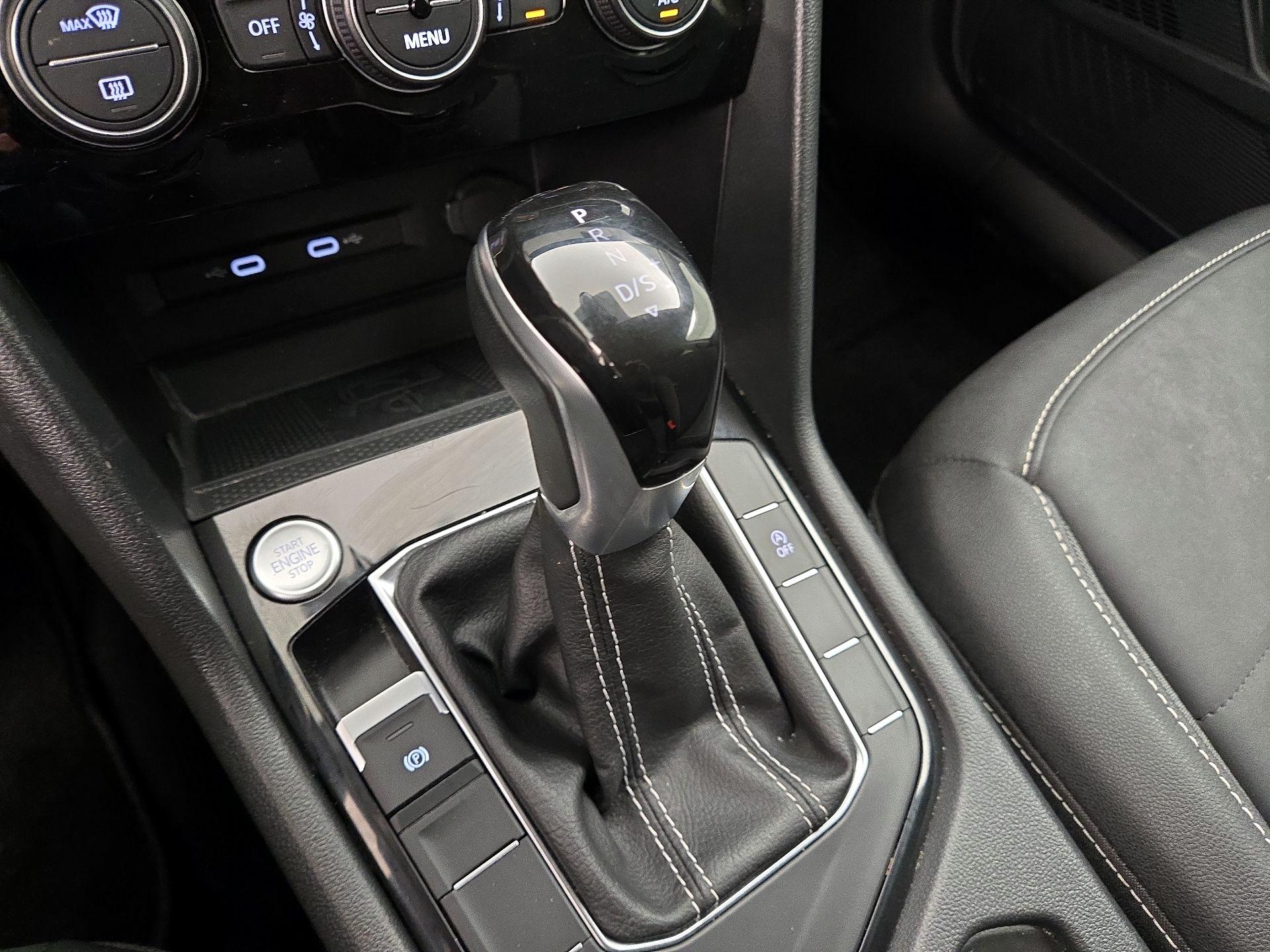 Thumbnail: 2024 Volkswagen Taos - 17