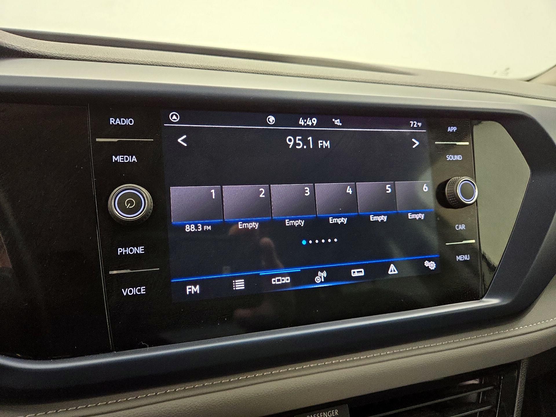 Thumbnail: 2024 Volkswagen Taos - 15