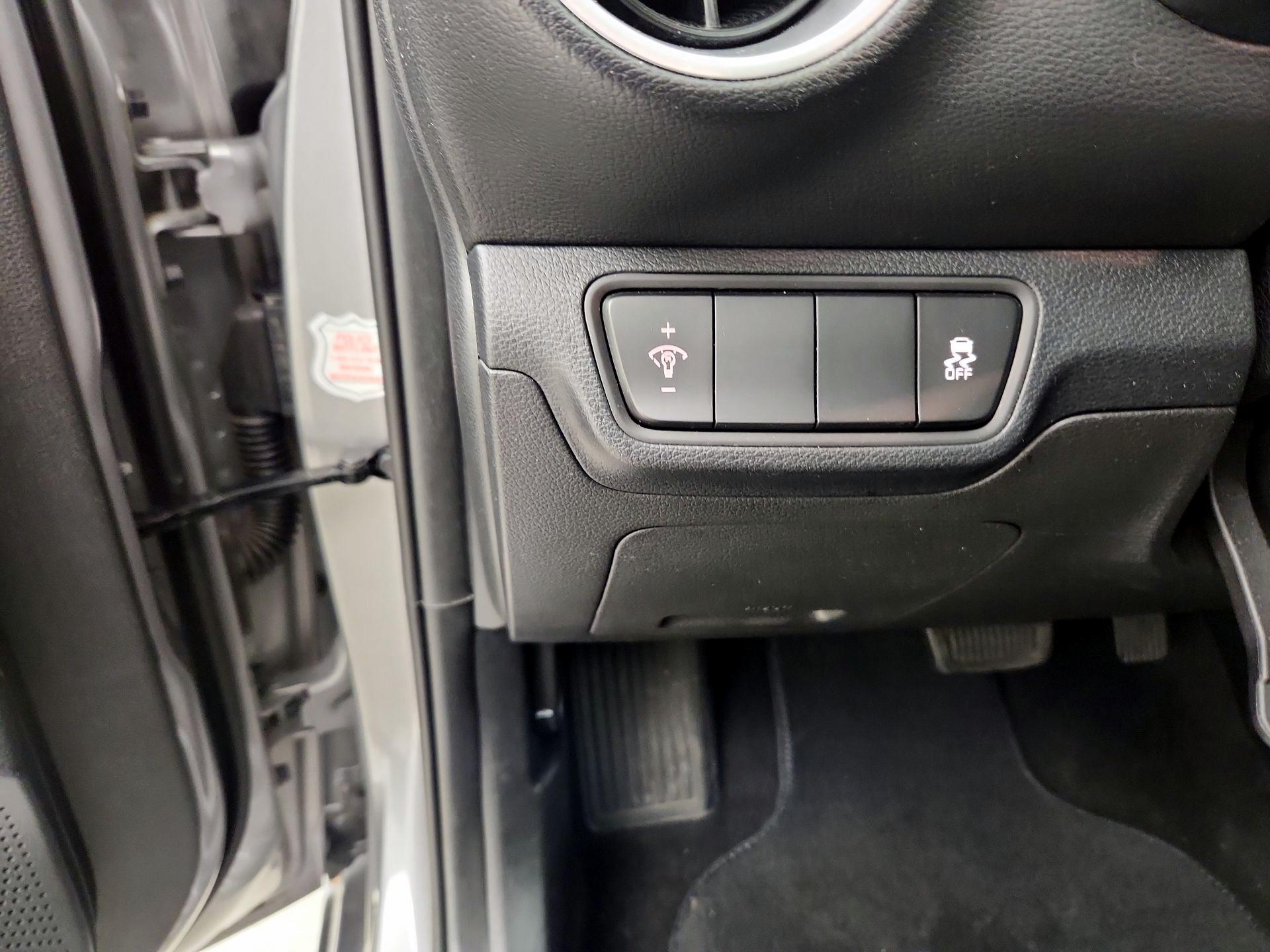 Thumbnail: 2024 Kia Forte - 11