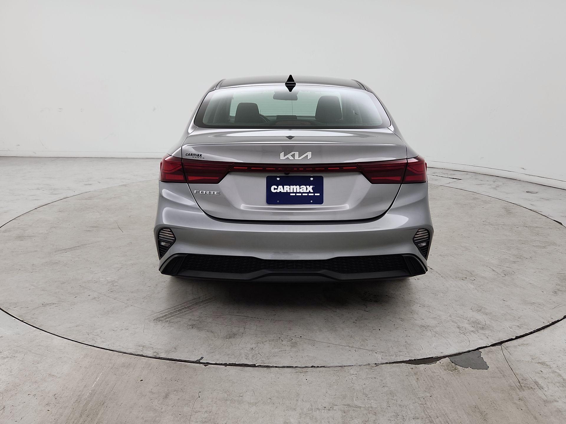 Thumbnail: 2024 Kia Forte - 6