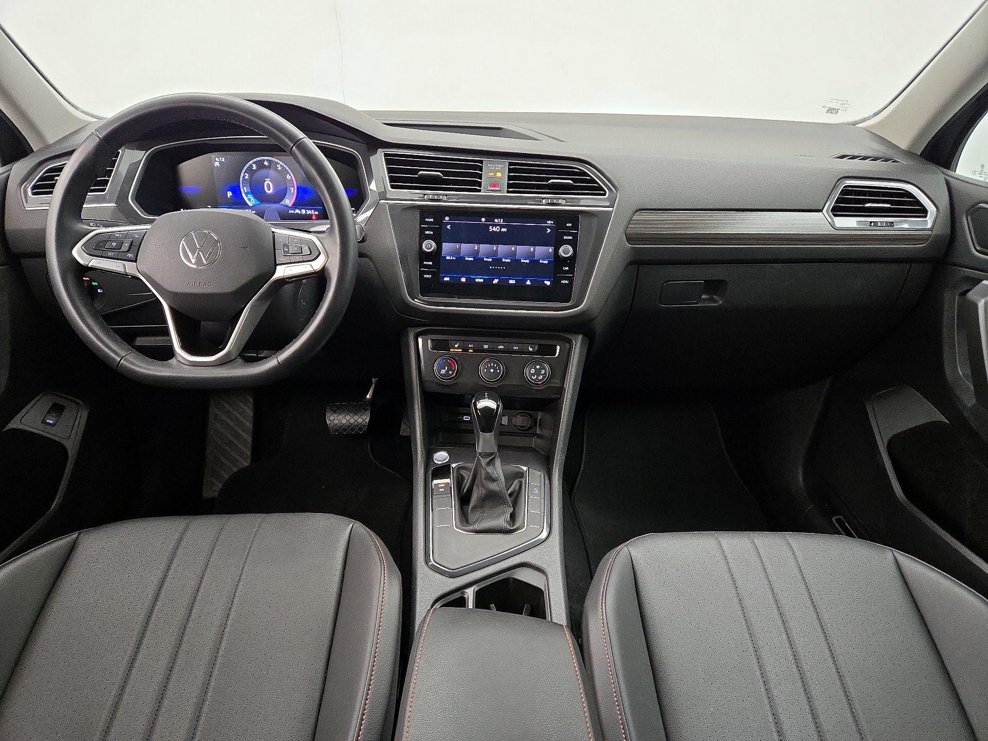 Thumbnail: 2024 Volkswagen Tiguan - 9