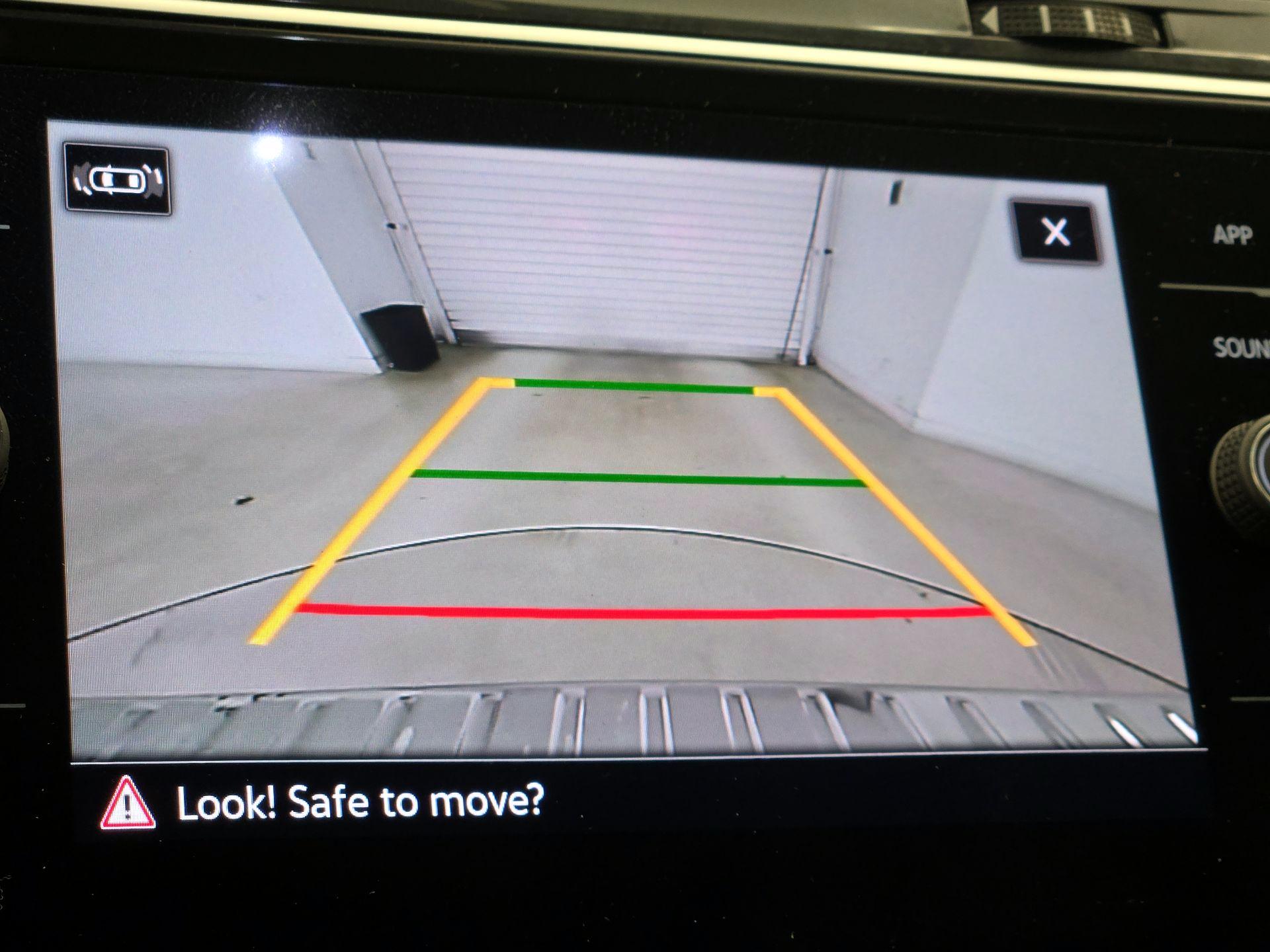 Thumbnail: 2024 Volkswagen Tiguan - 14