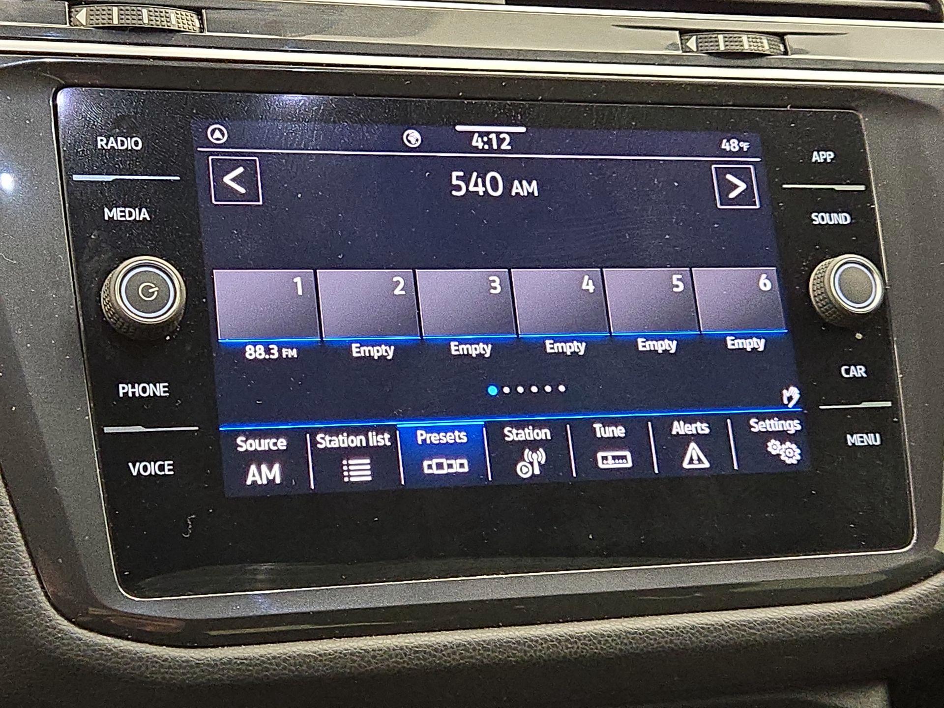 Thumbnail: 2024 Volkswagen Tiguan - 15