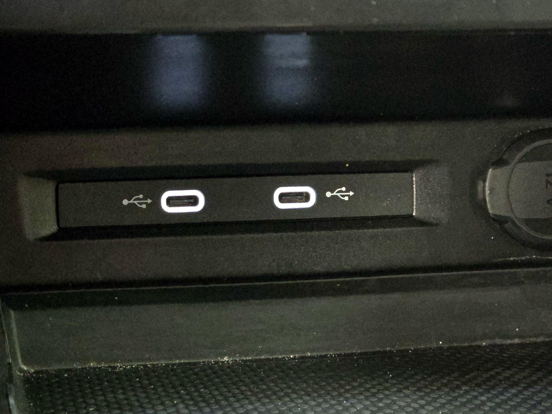 Thumbnail: 2024 Volkswagen Tiguan - 18