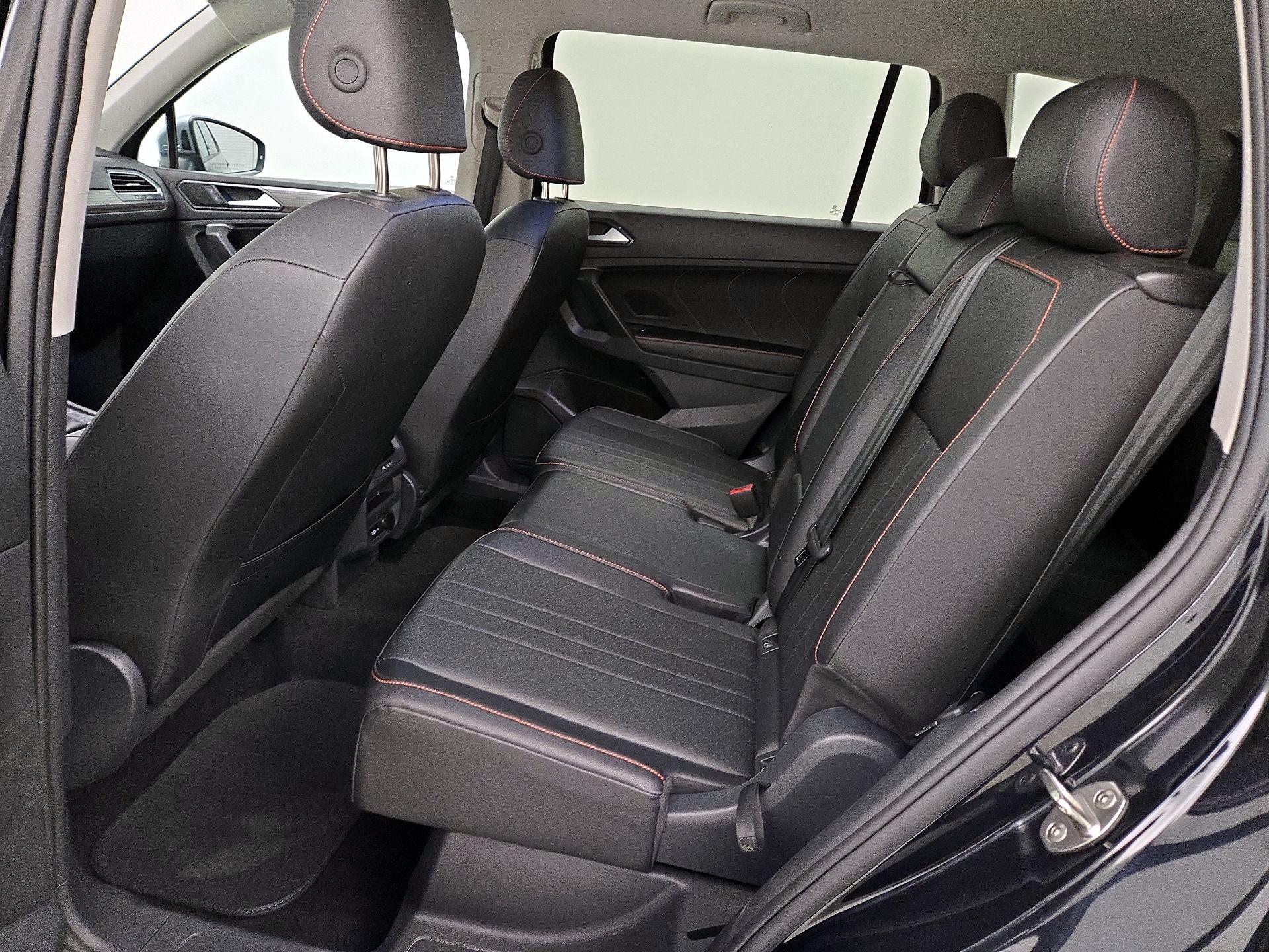 Thumbnail: 2024 Volkswagen Tiguan - 19