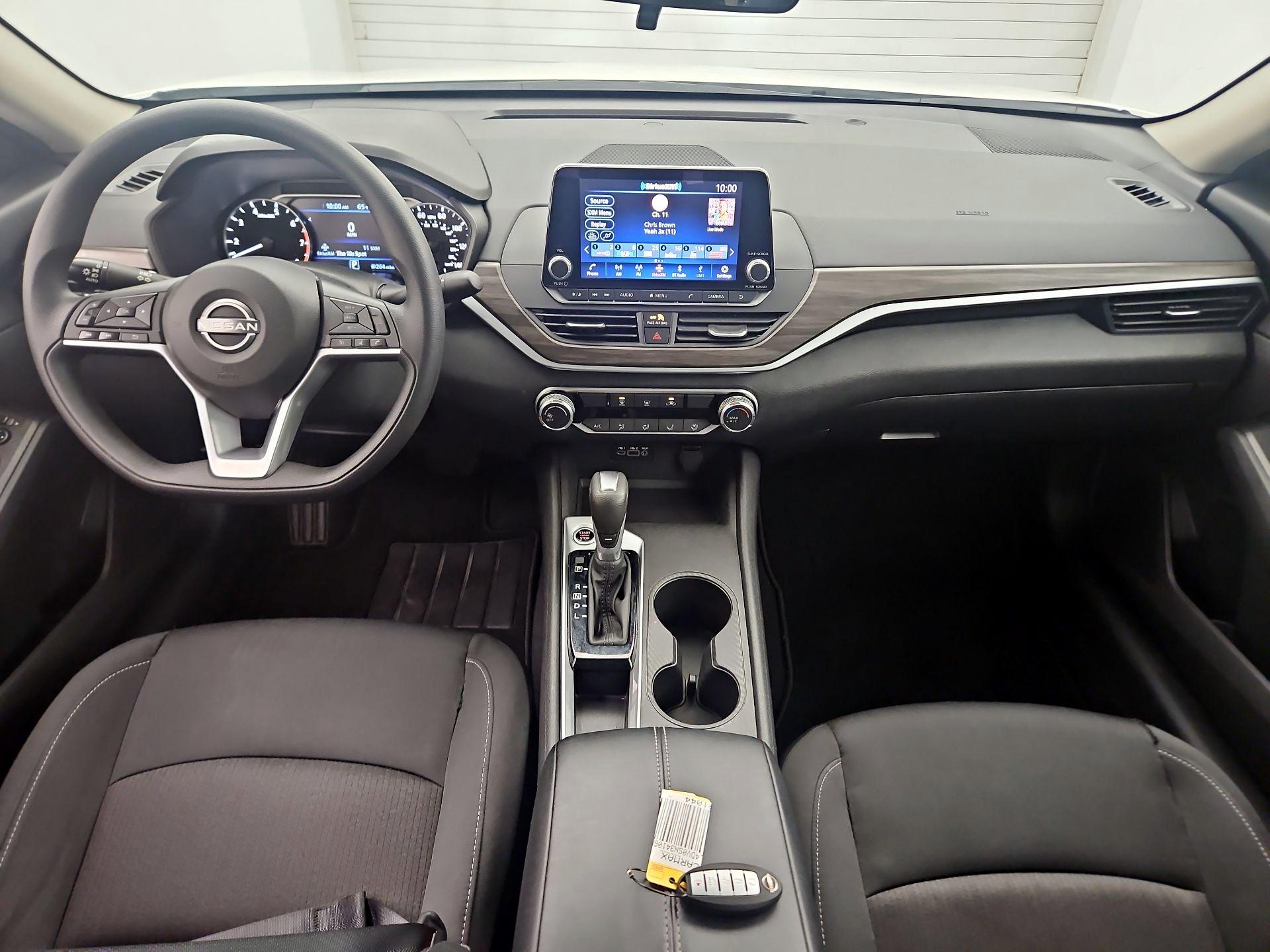 Thumbnail: 2025 Nissan Altima - 9