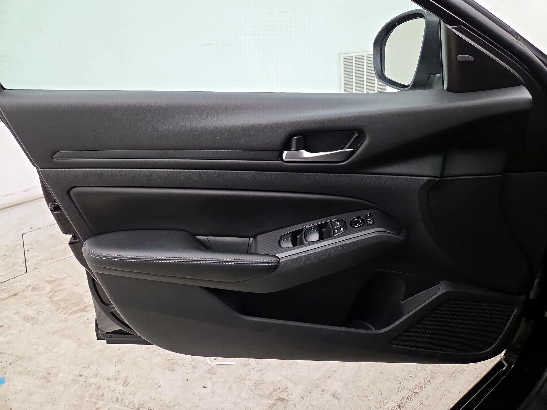 Thumbnail: 2025 Nissan Altima - 12