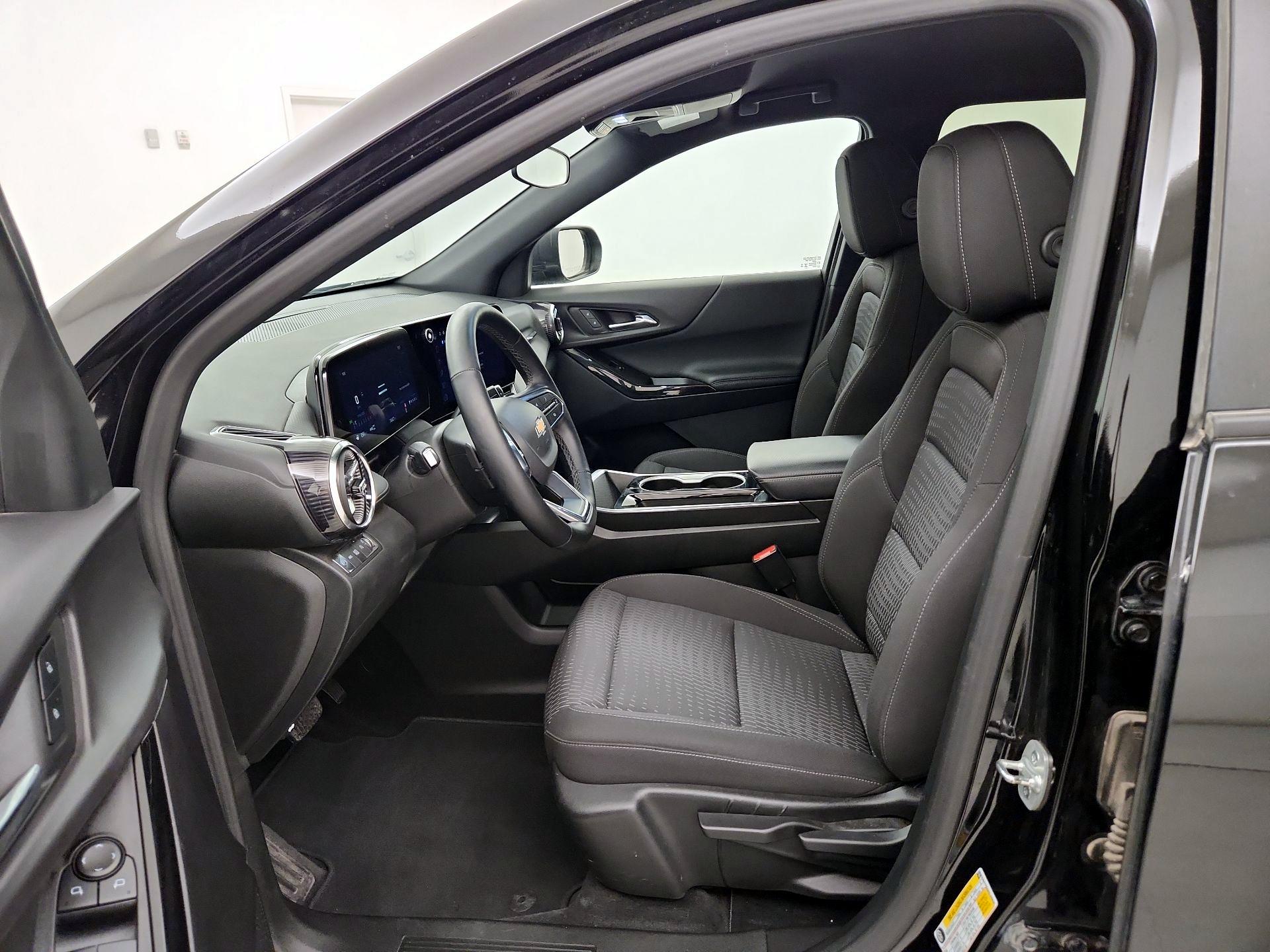 Thumbnail: 2025 Chevrolet Equinox - 11