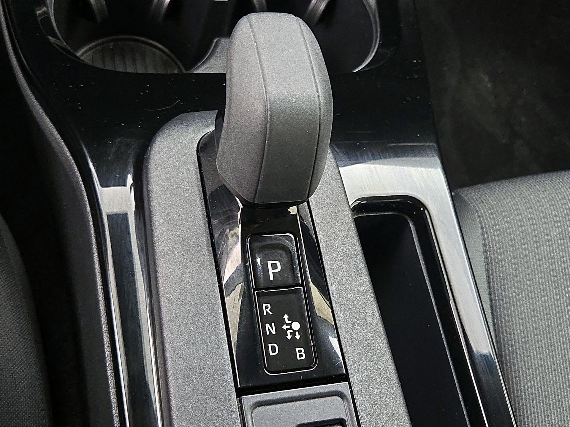 Thumbnail: 2025 Toyota Prius - 17