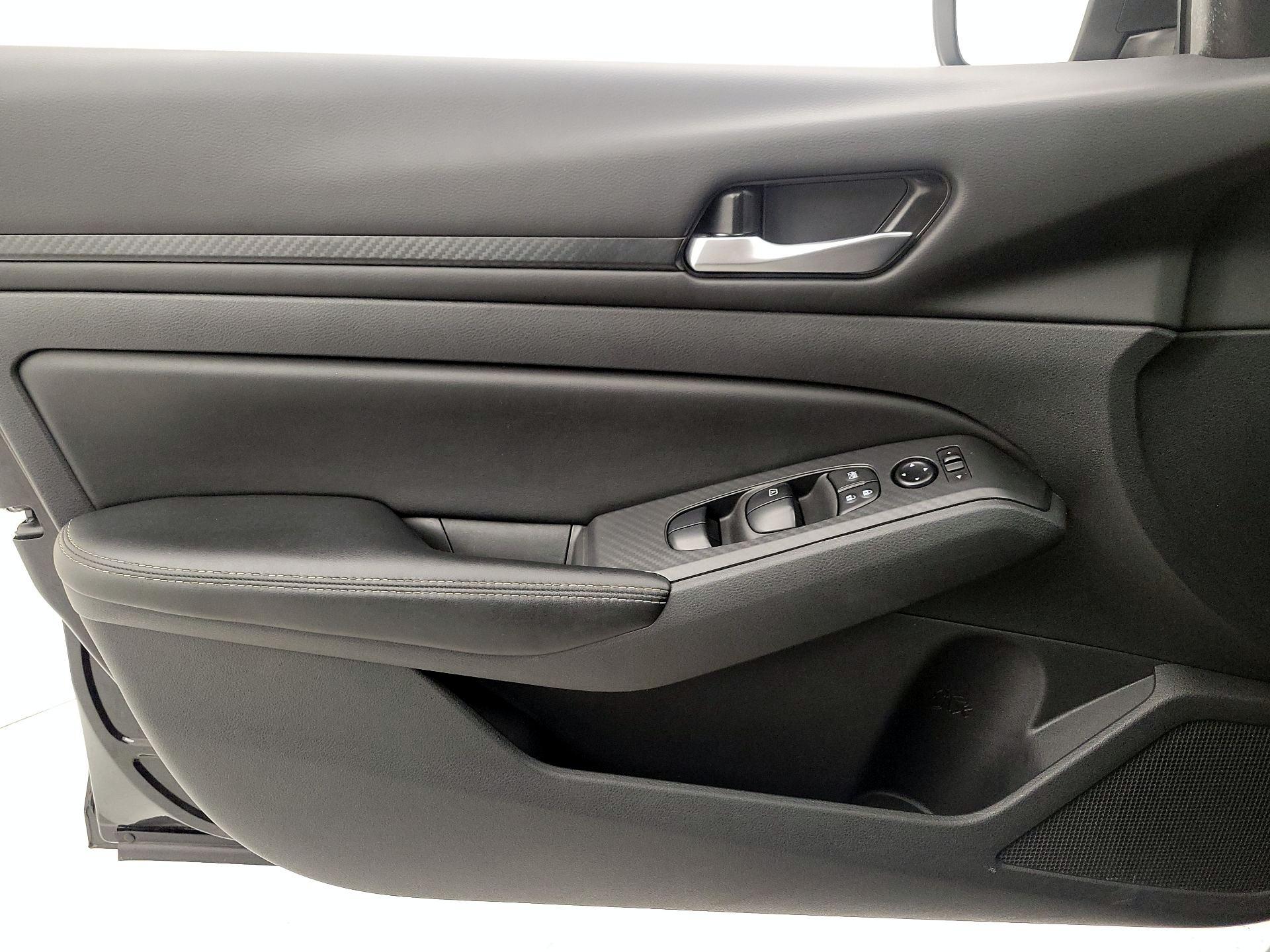 Thumbnail: 2025 Nissan Altima - 12