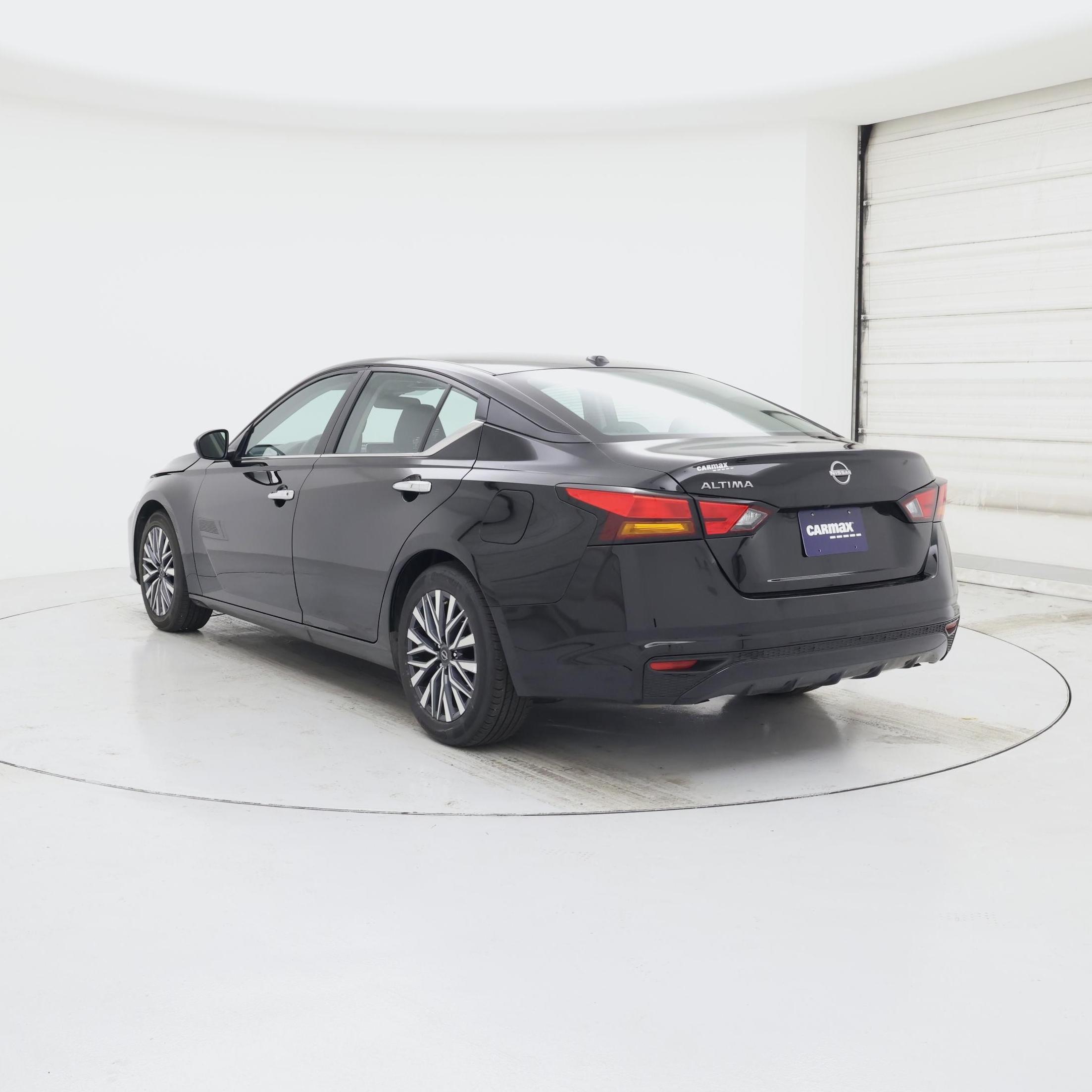 Thumbnail: 2025 Nissan Altima - 2