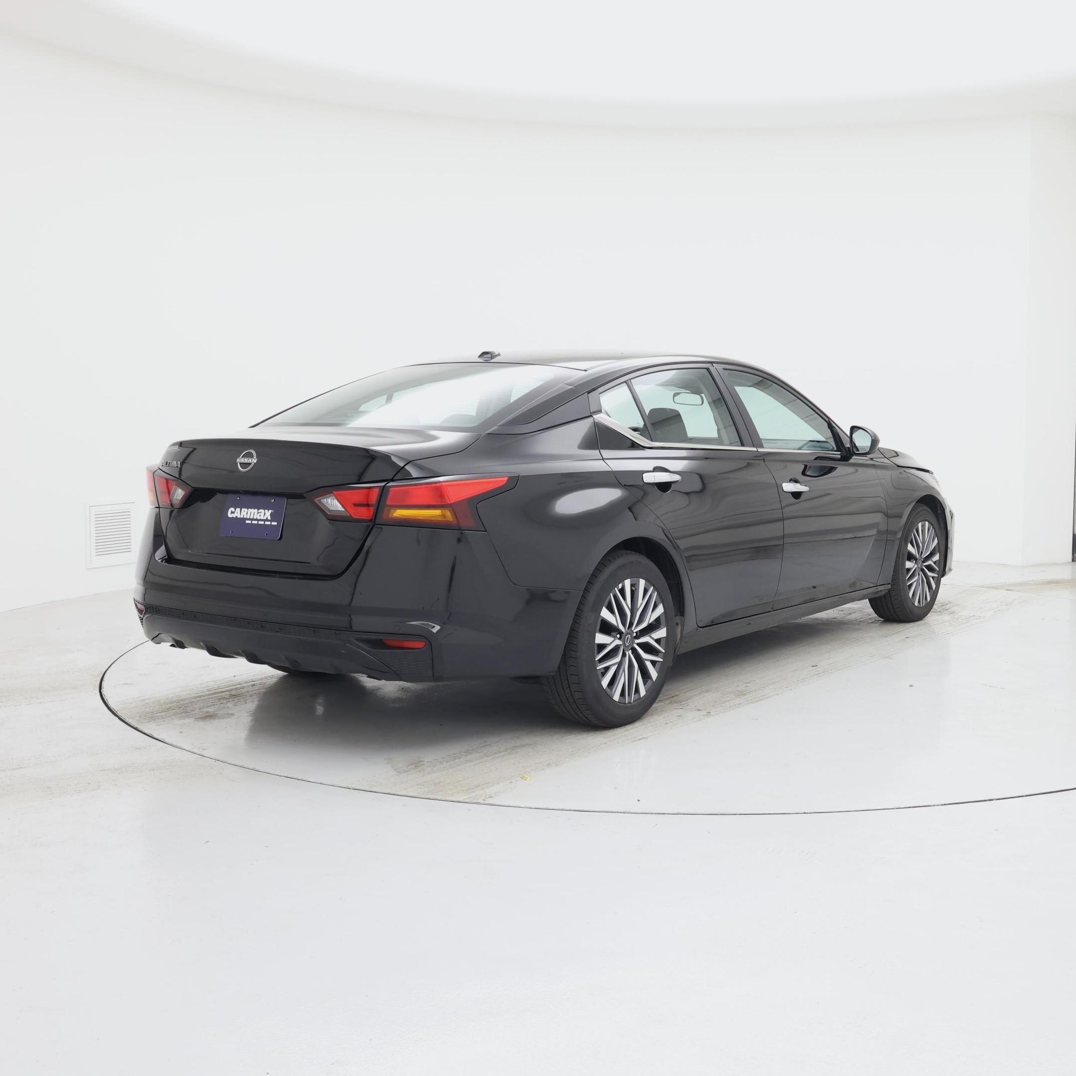 Thumbnail: 2025 Nissan Altima - 8