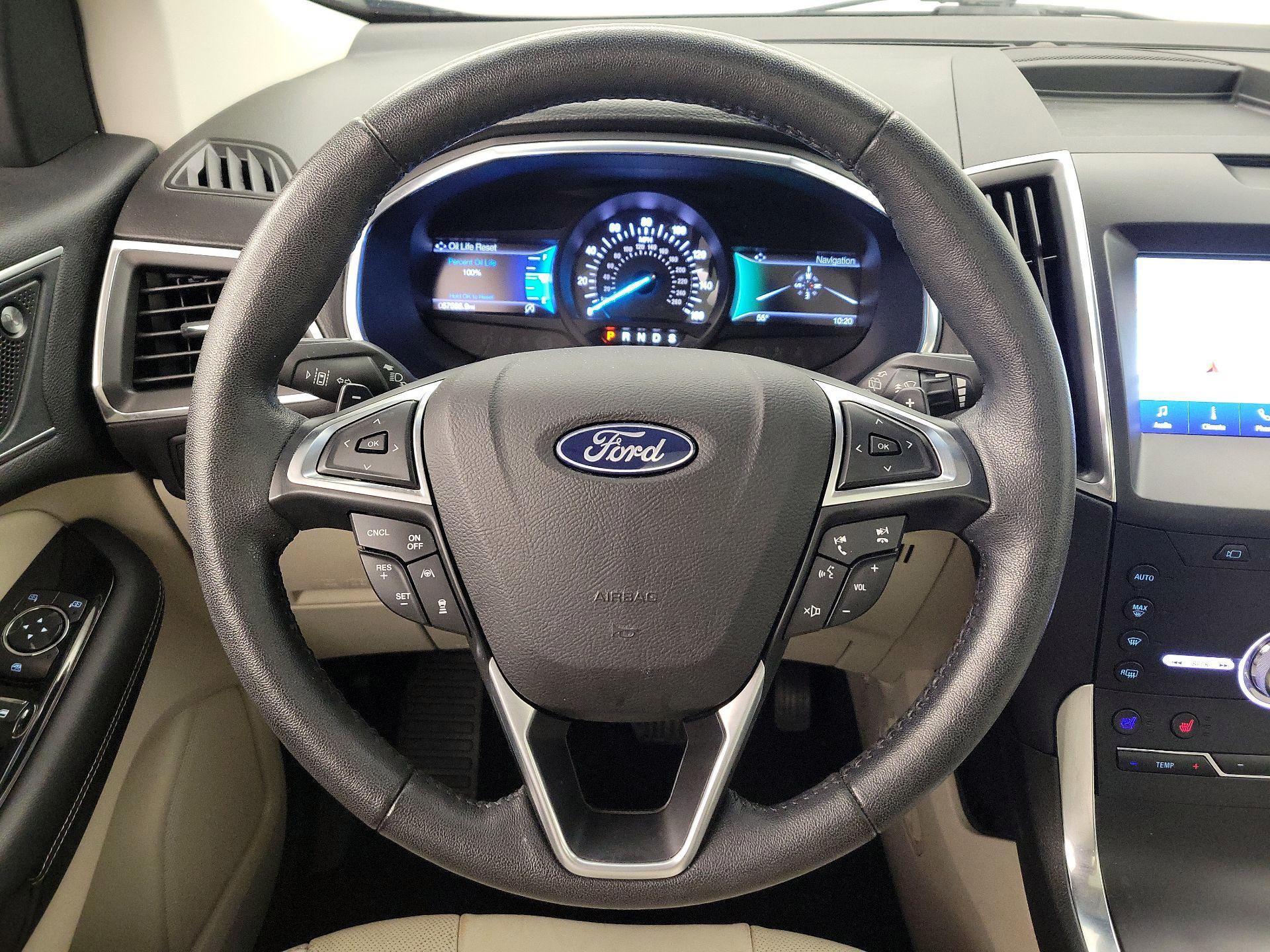 Thumbnail: 2020 Ford Edge - 10