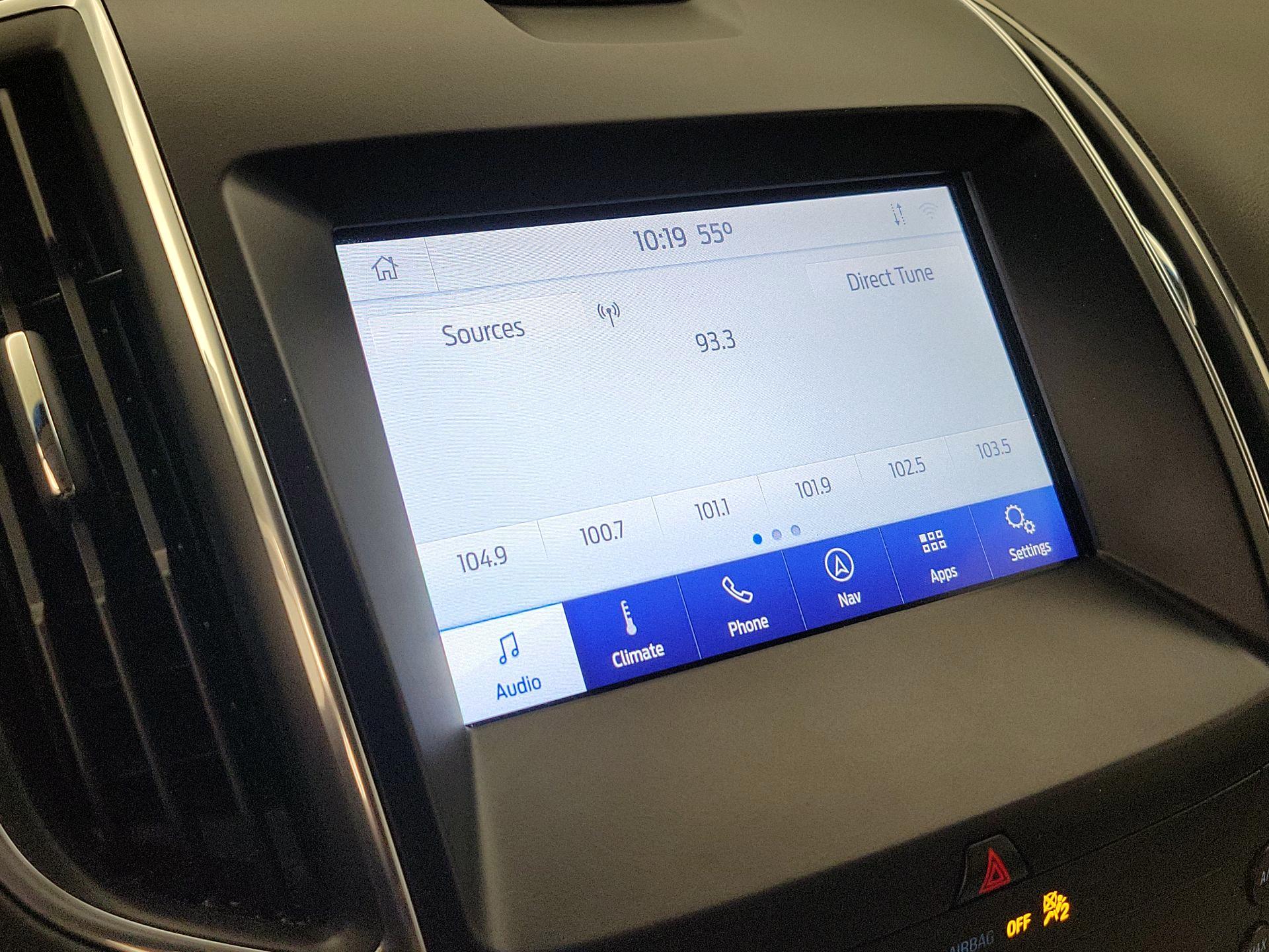 Thumbnail: 2020 Ford Edge - 16