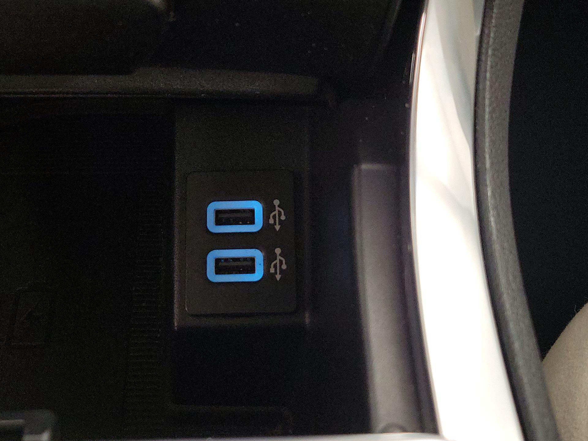 Thumbnail: 2020 Ford Edge - 19