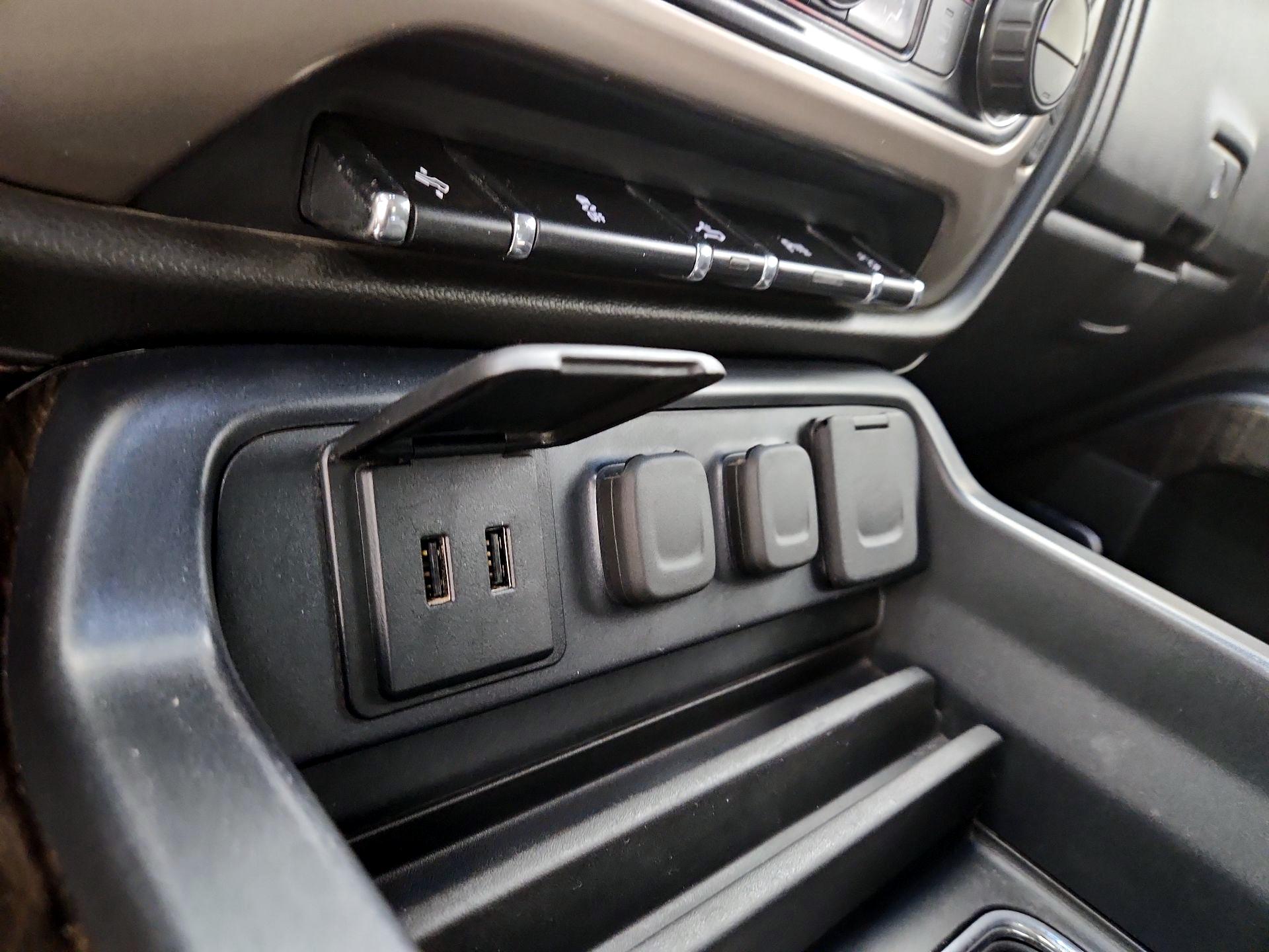 Thumbnail: 2016 GMC Sierra 1500 - 18